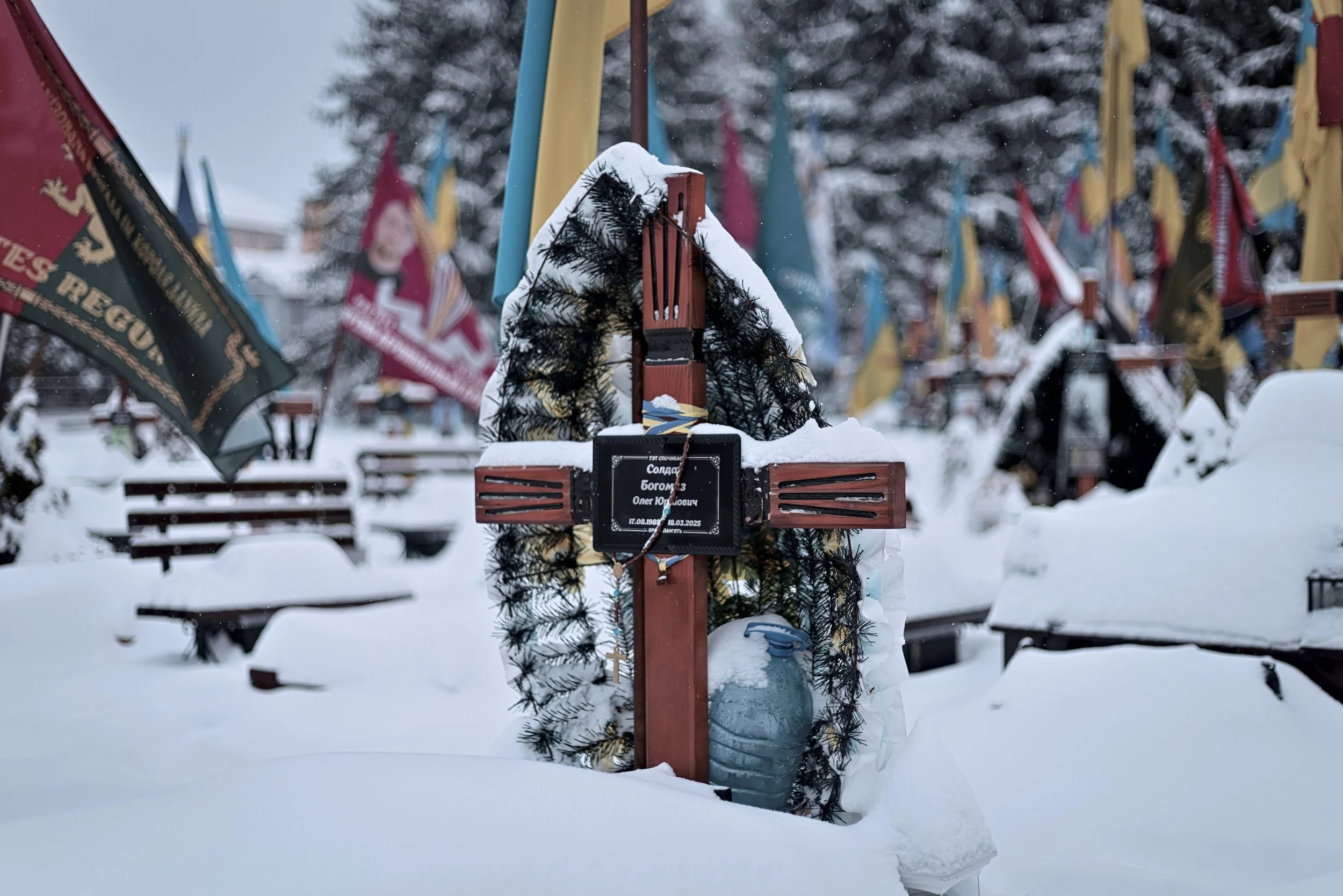 P-War Grave.jpg