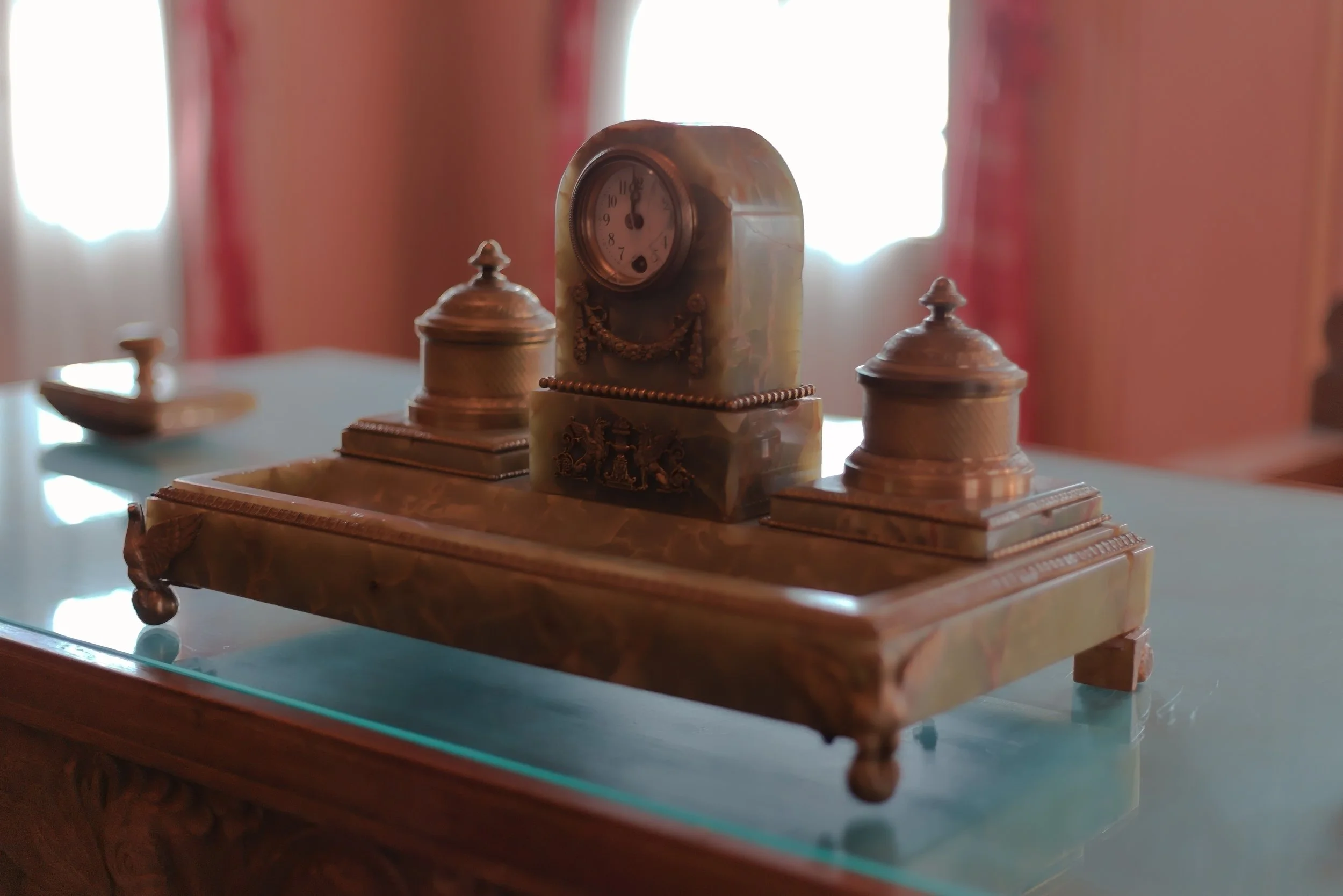 L-Desk Clock.jpg
