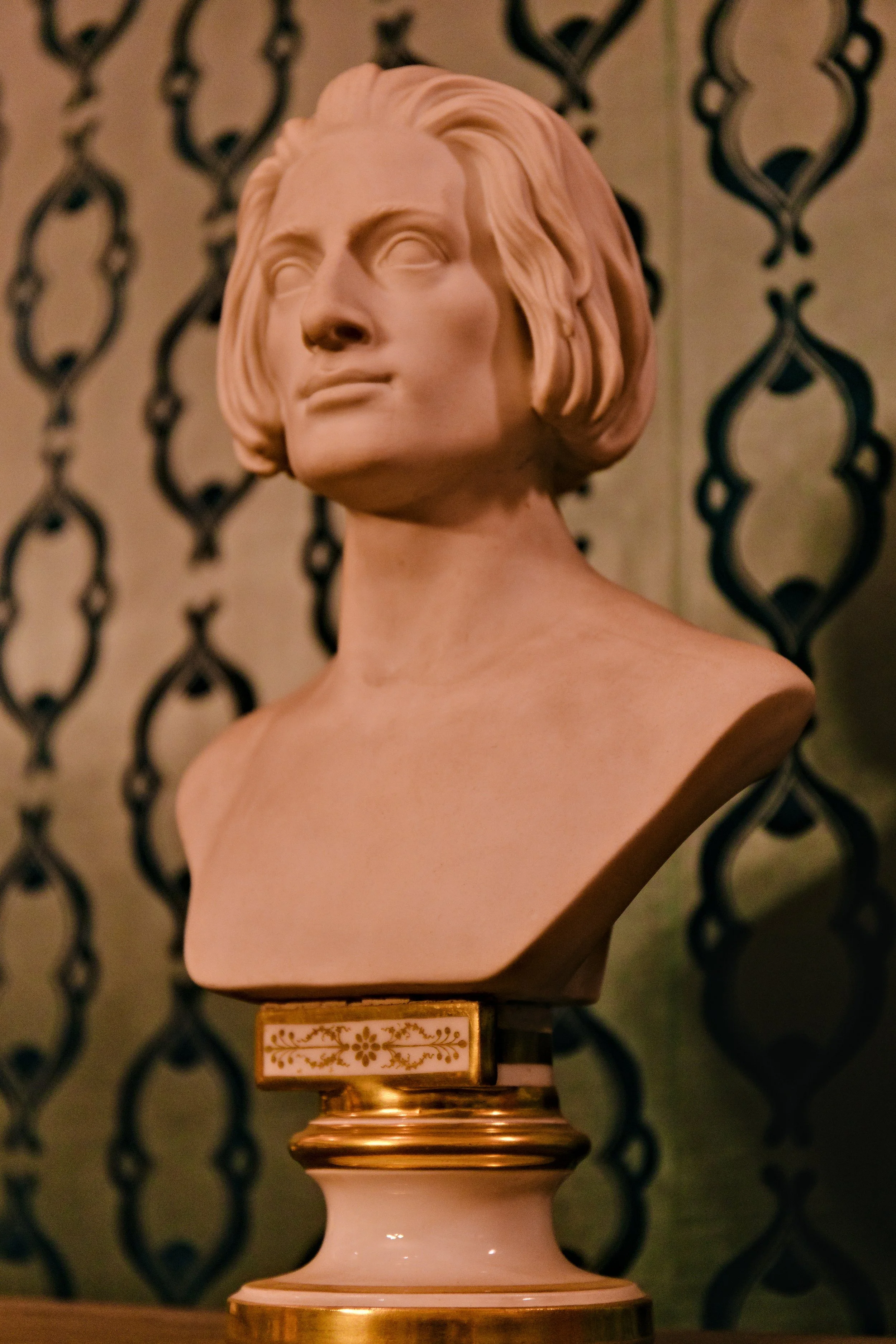 P-Liszt Bust.jpg