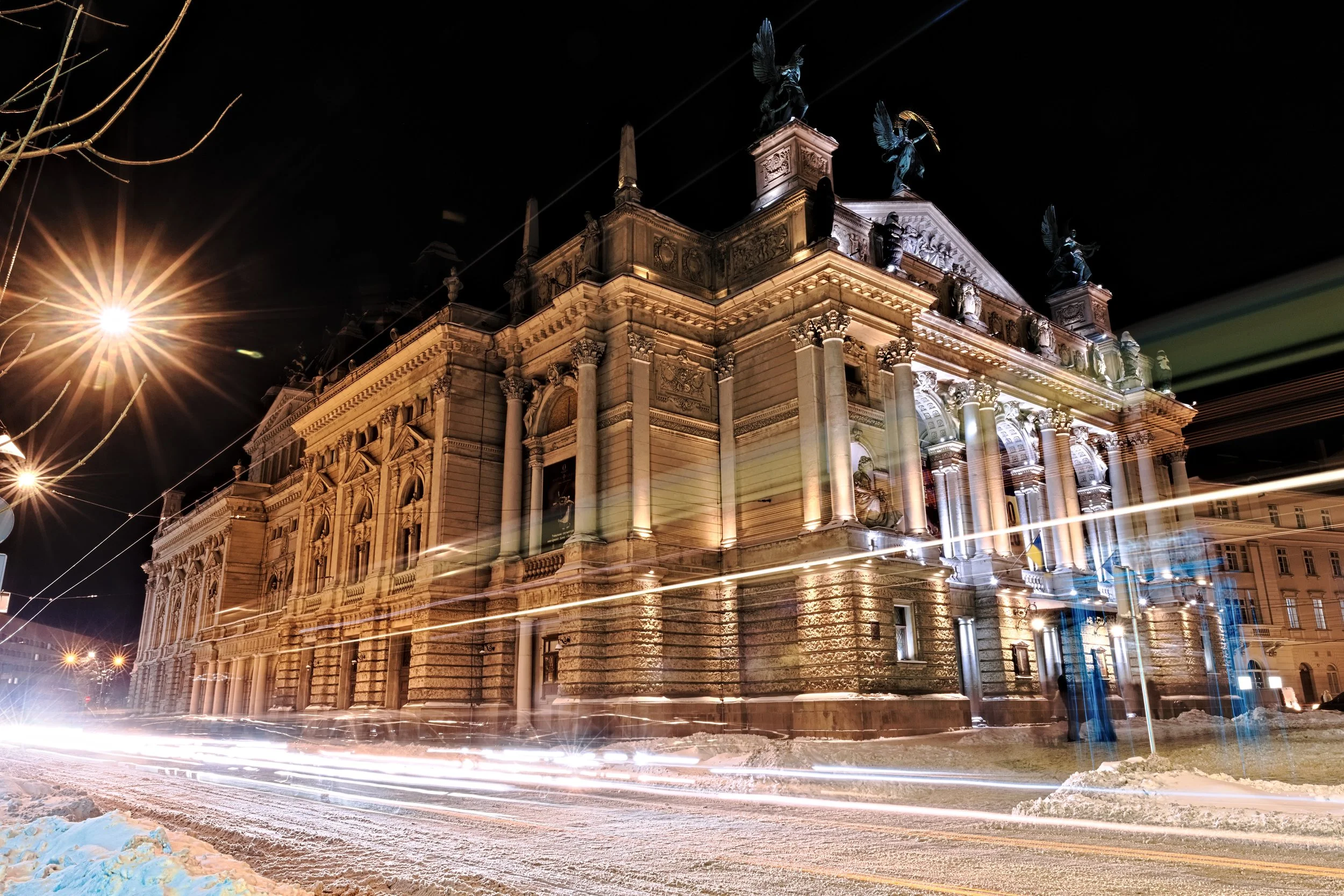 L-National Opera Night.jpg