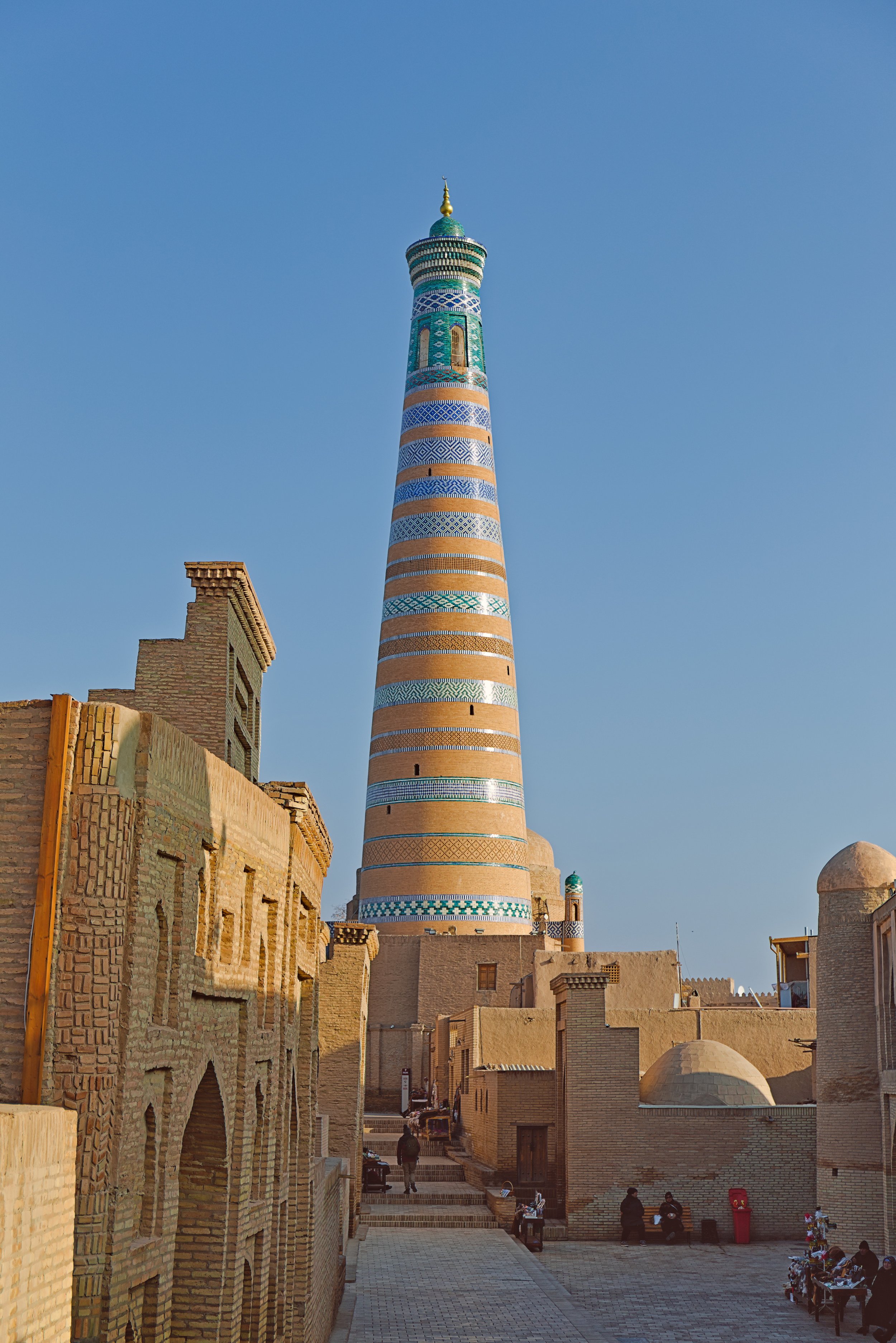P-Islam Khodja Minaret.jpg