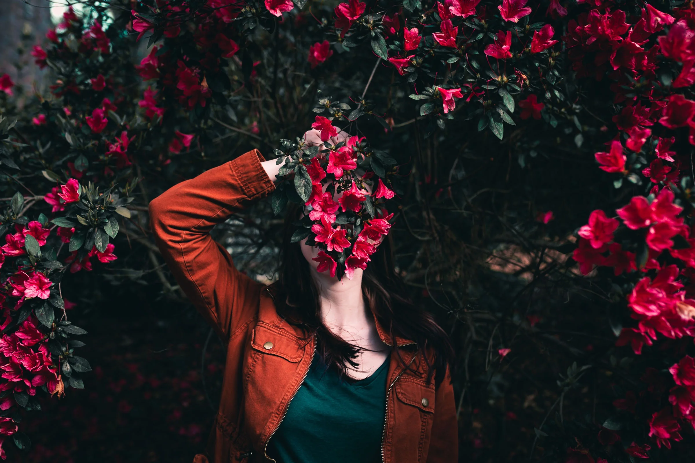 7 signs you’re a people-pleaser or pushover… and why