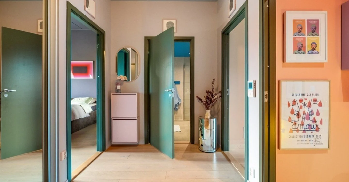 Oppdag v&aring;r nyeste designleilighet p&aring; Frysja.

Hver detalj er n&oslash;ye gjennomtenkt med farger, funksjon og estetikk i fokus.

F&aring; en opplevelse av kvalitet og personlig tilpasset interi&oslash;rarkitektur.

#interi&oslash;rarkitek