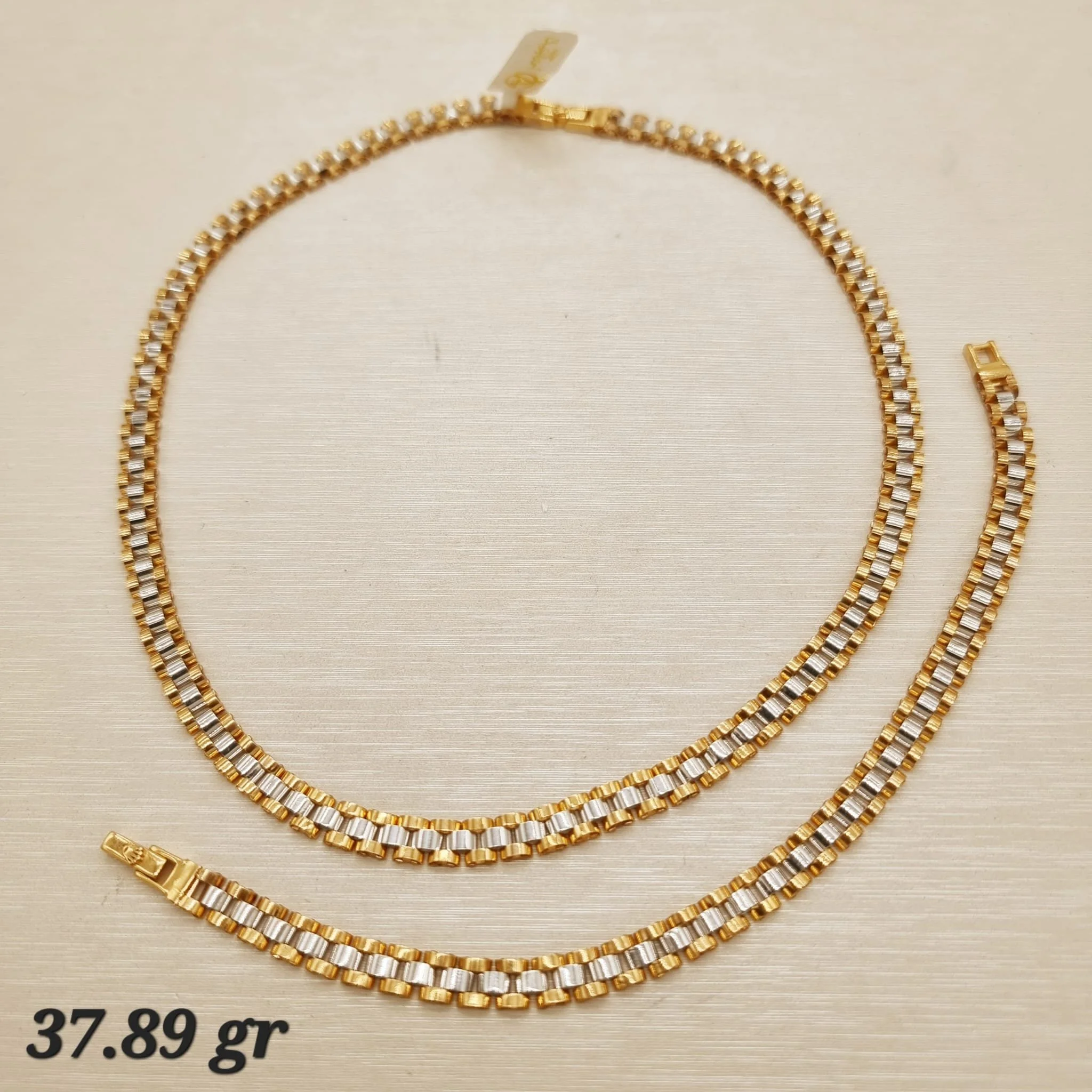 21K Gold | Two-Tone (Yellow & White Gold)