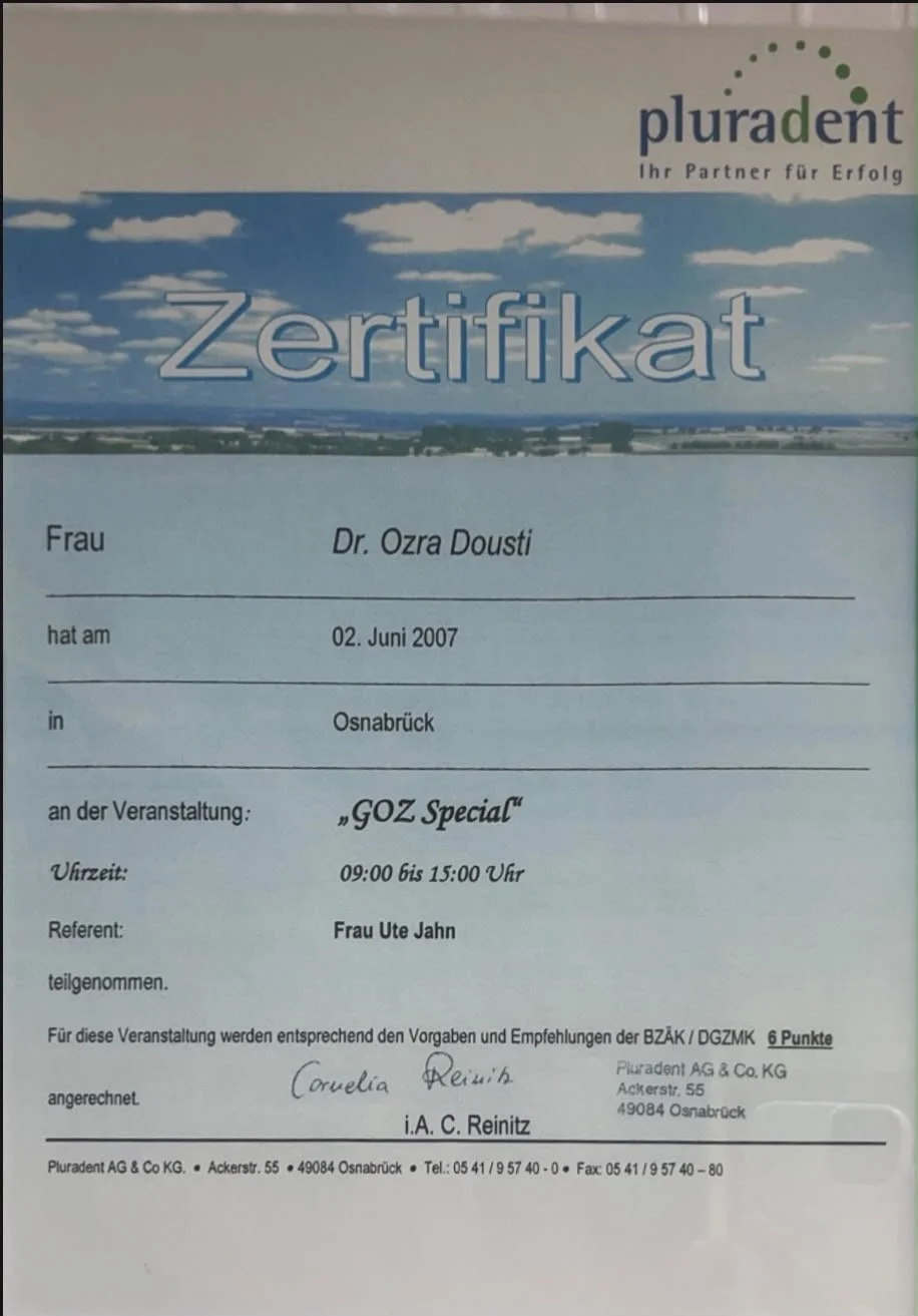 Zertifikat für Dr. Ozra Dousti vom 2. Juni 2007 in Osnabrück, bei der Veranstaltung 'GOZ Special', unterschrieben von Frau Ute Jahn.