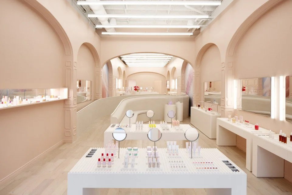Glossier: The Design Decisions that Keep You Shopping In-Store
