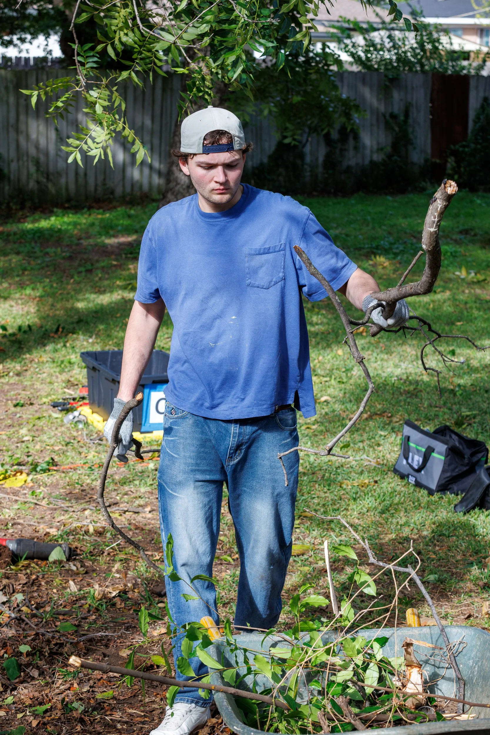 20261016-00024-TSLSS.jpg