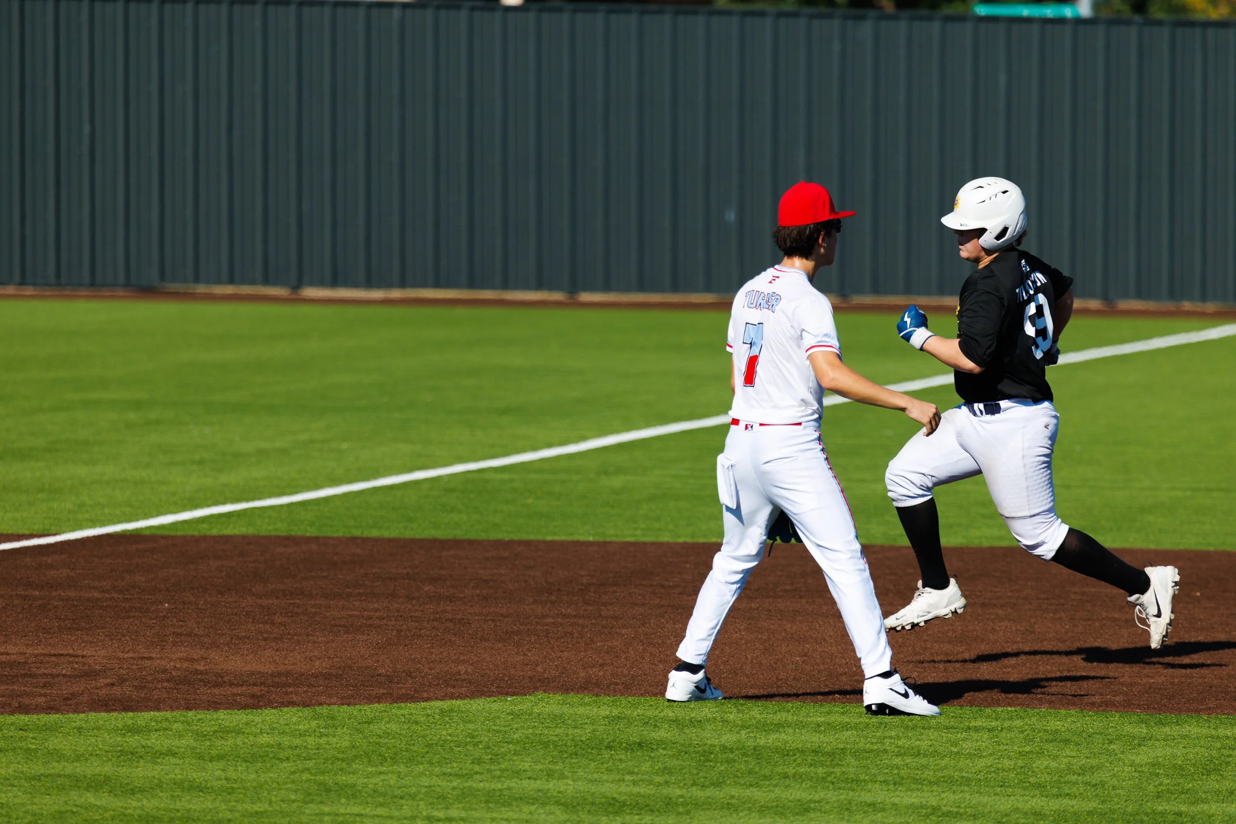 20260906-00050-TSL.jpg