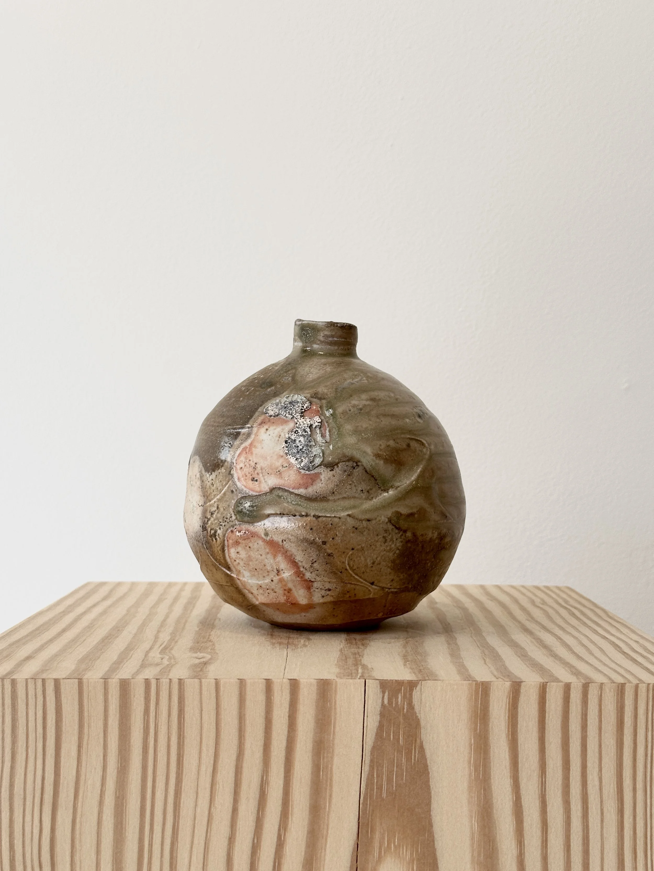 bottle-i-01.jpg