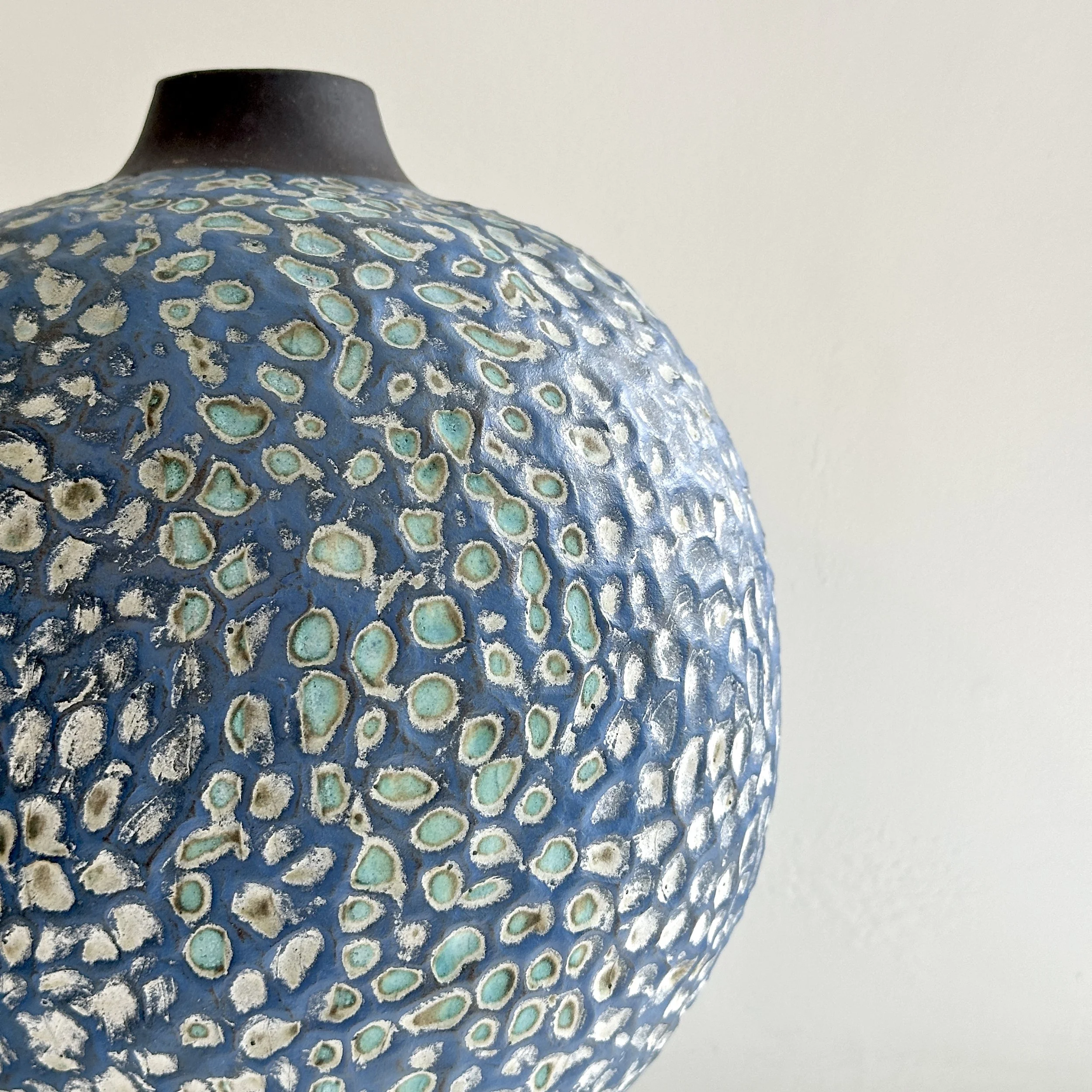 large-cobalt-jar-02.jpg