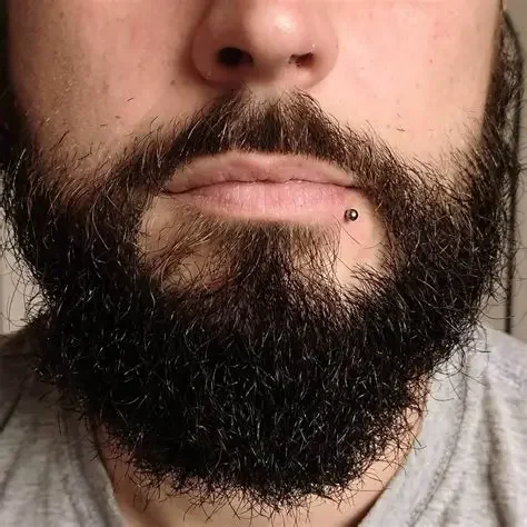 Side Labret-
$65- $85 
Age Requirement- 15+ Photo ID required