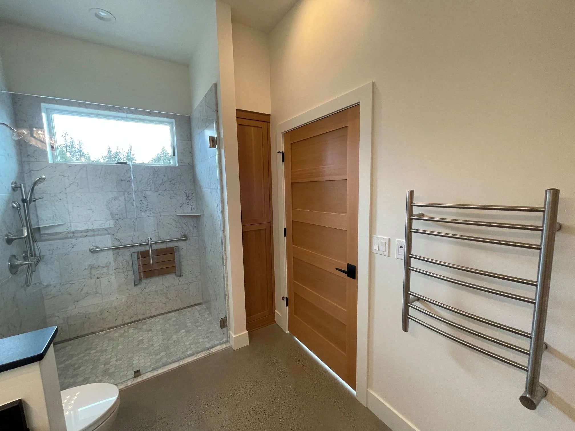 Royer Acc Bath 1.jpg