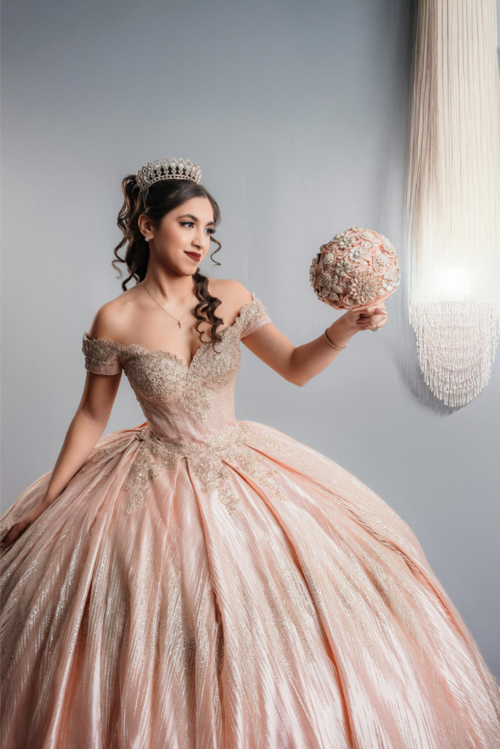 Planning the BEST Quinceañera: A Fun Guide!