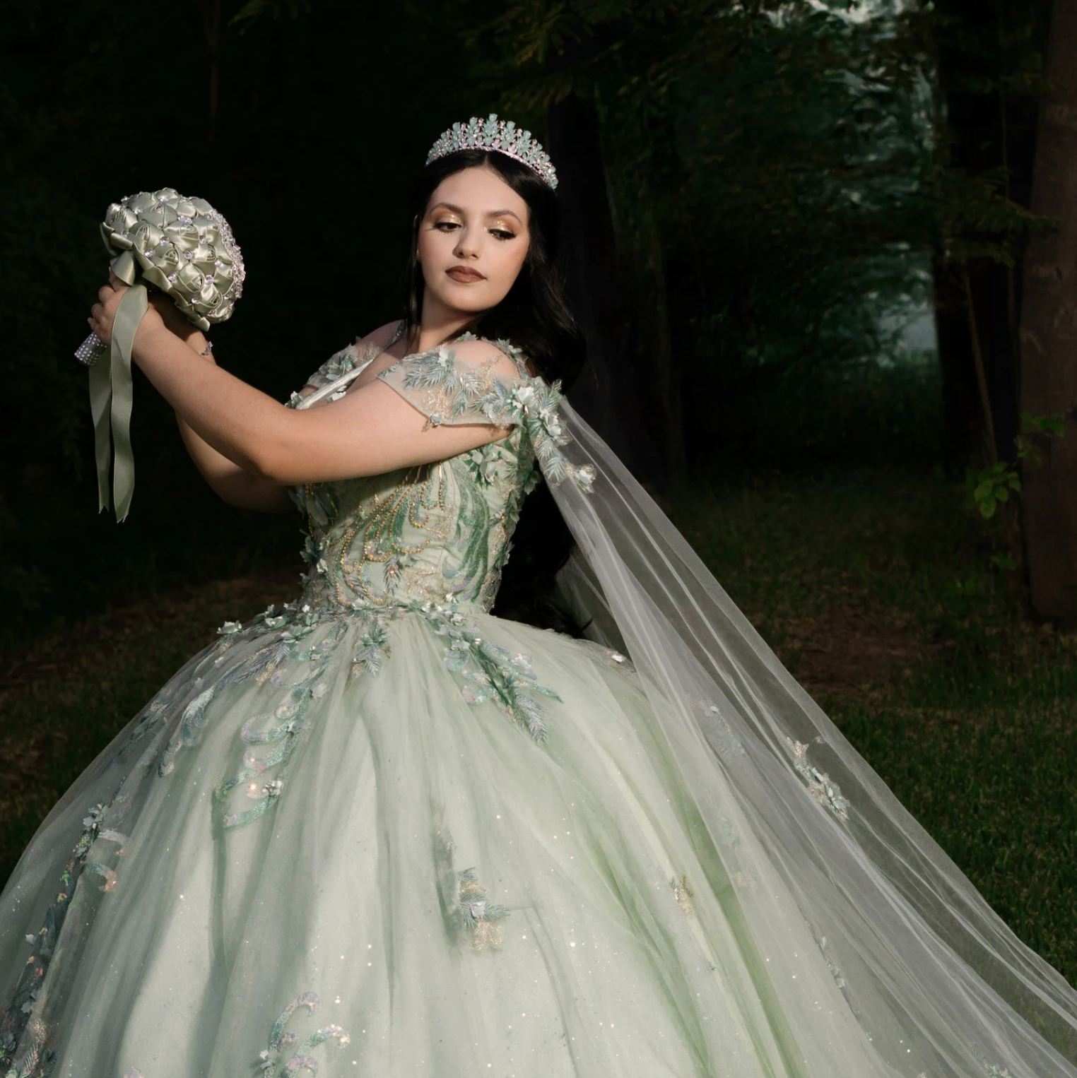 How to Pick the Perfect Quinceañera or Sweet 16 Dress