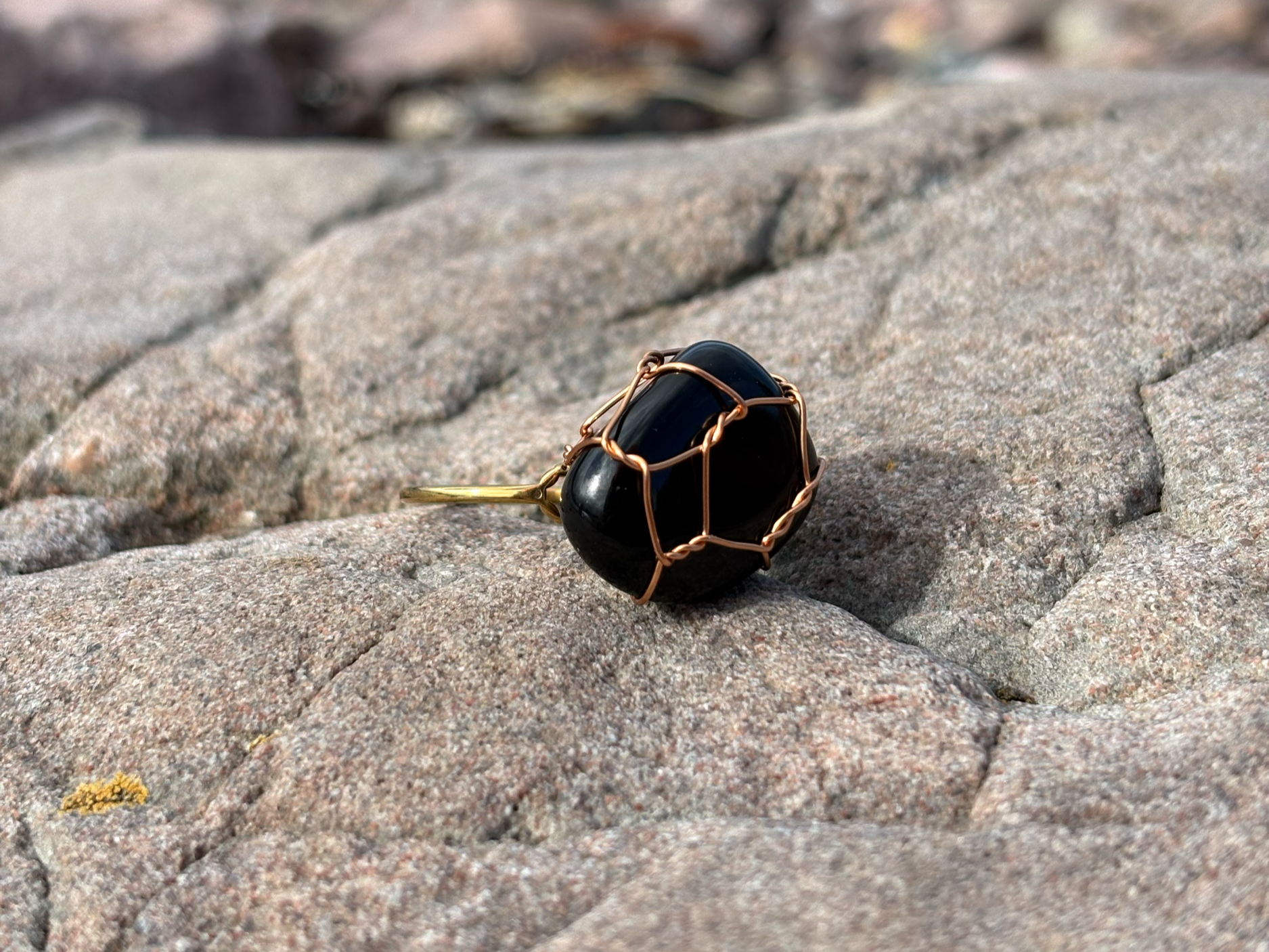 Block.

Obsidian stone, copper wire, ring I wound on the beach (GOLD??)

£88