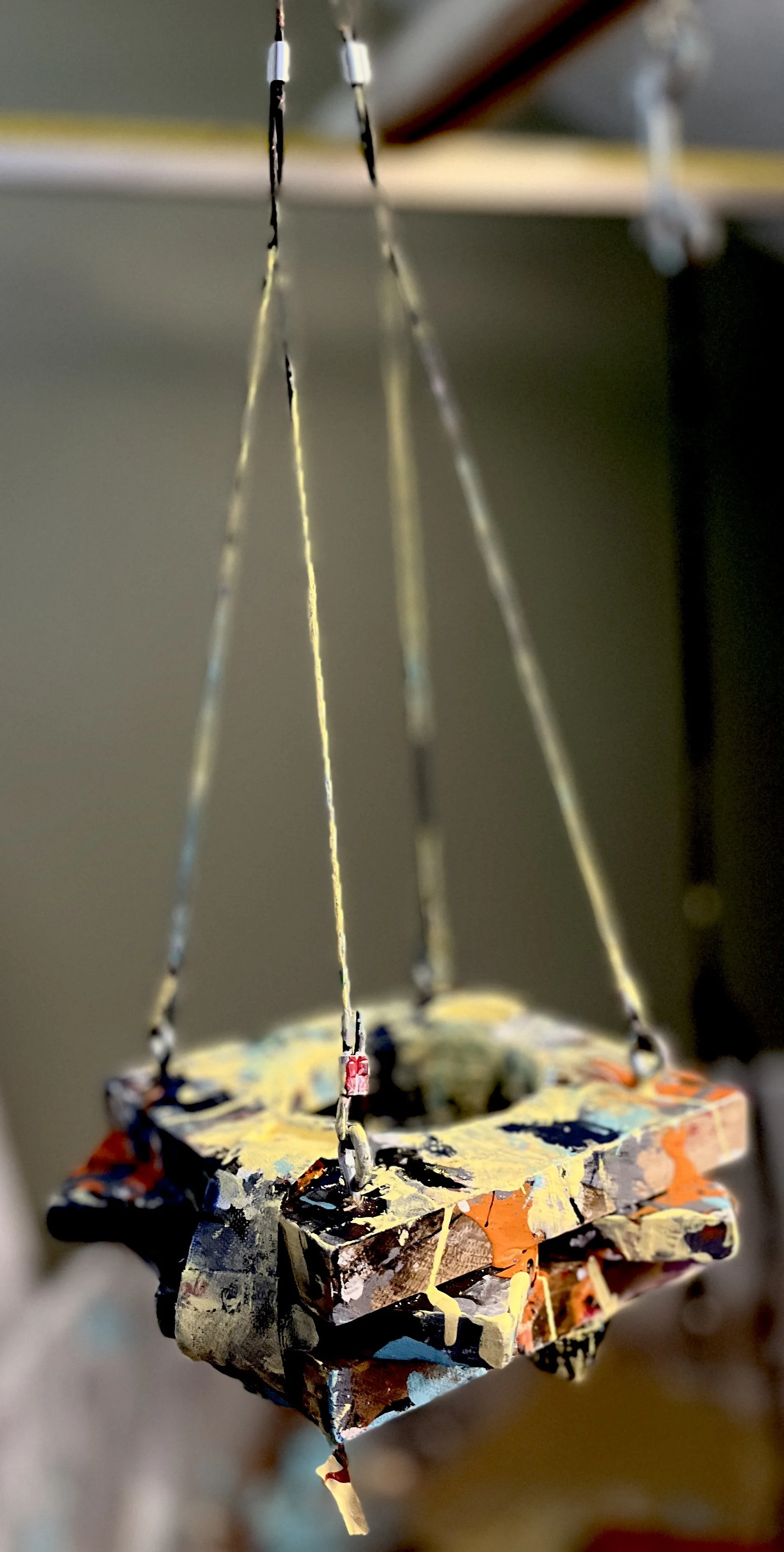 Adjustable pendulum painting apparatus used by Fred Pfeifer to create original pendulum art.