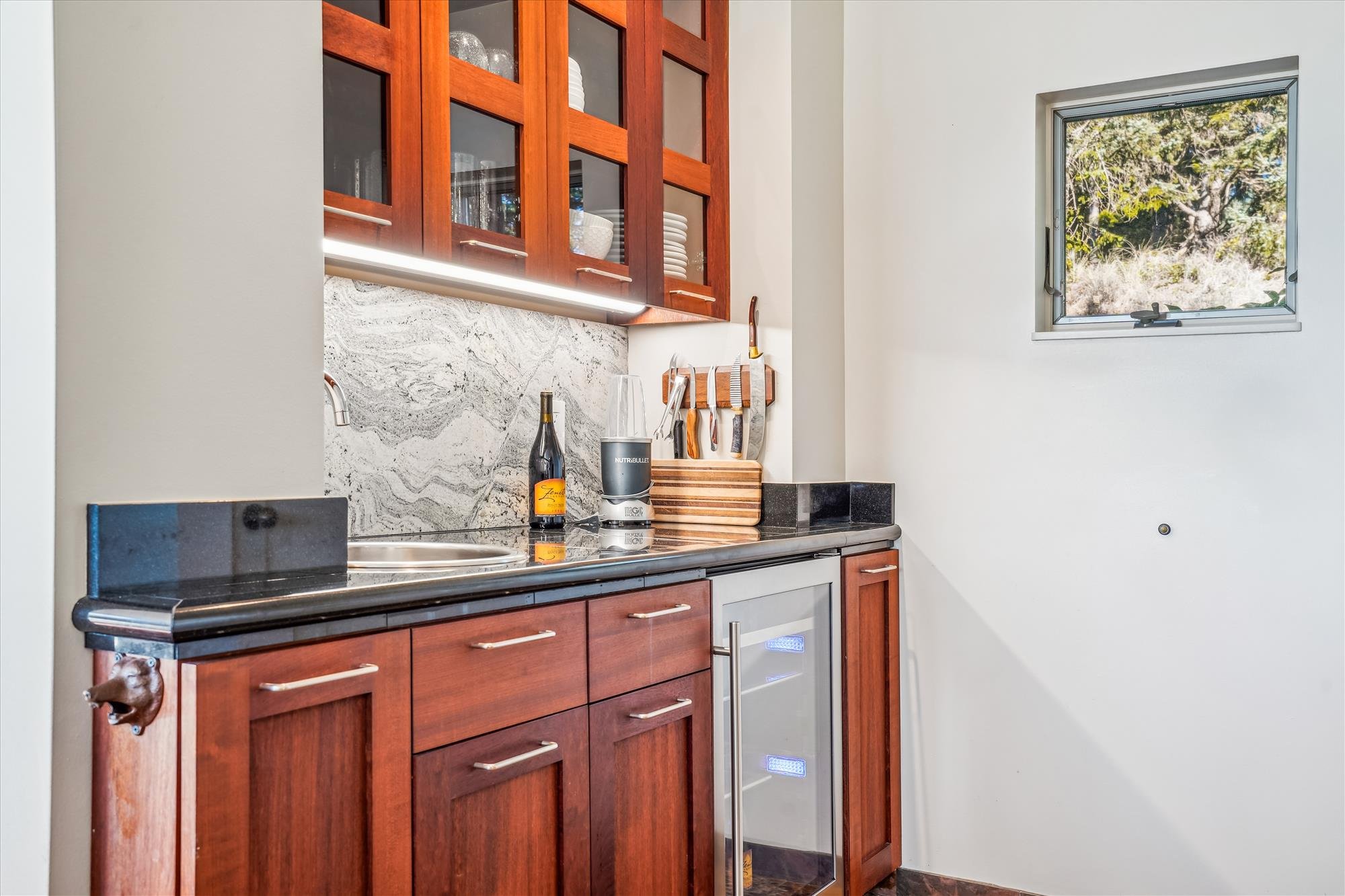 main level-wet bar-_dsc7494.jpg