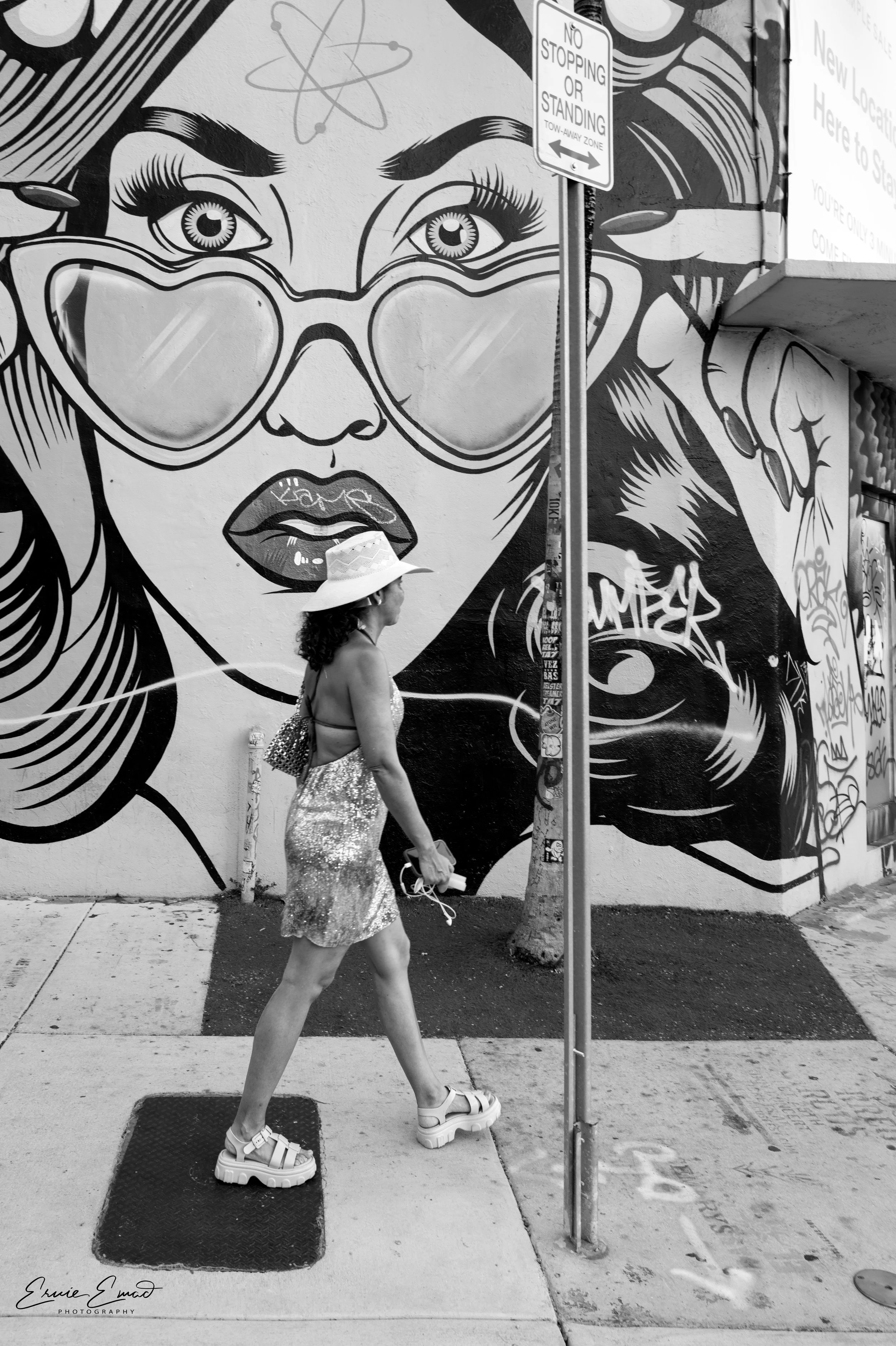 Girl I'm watching you. Yeah you in the white hat.
