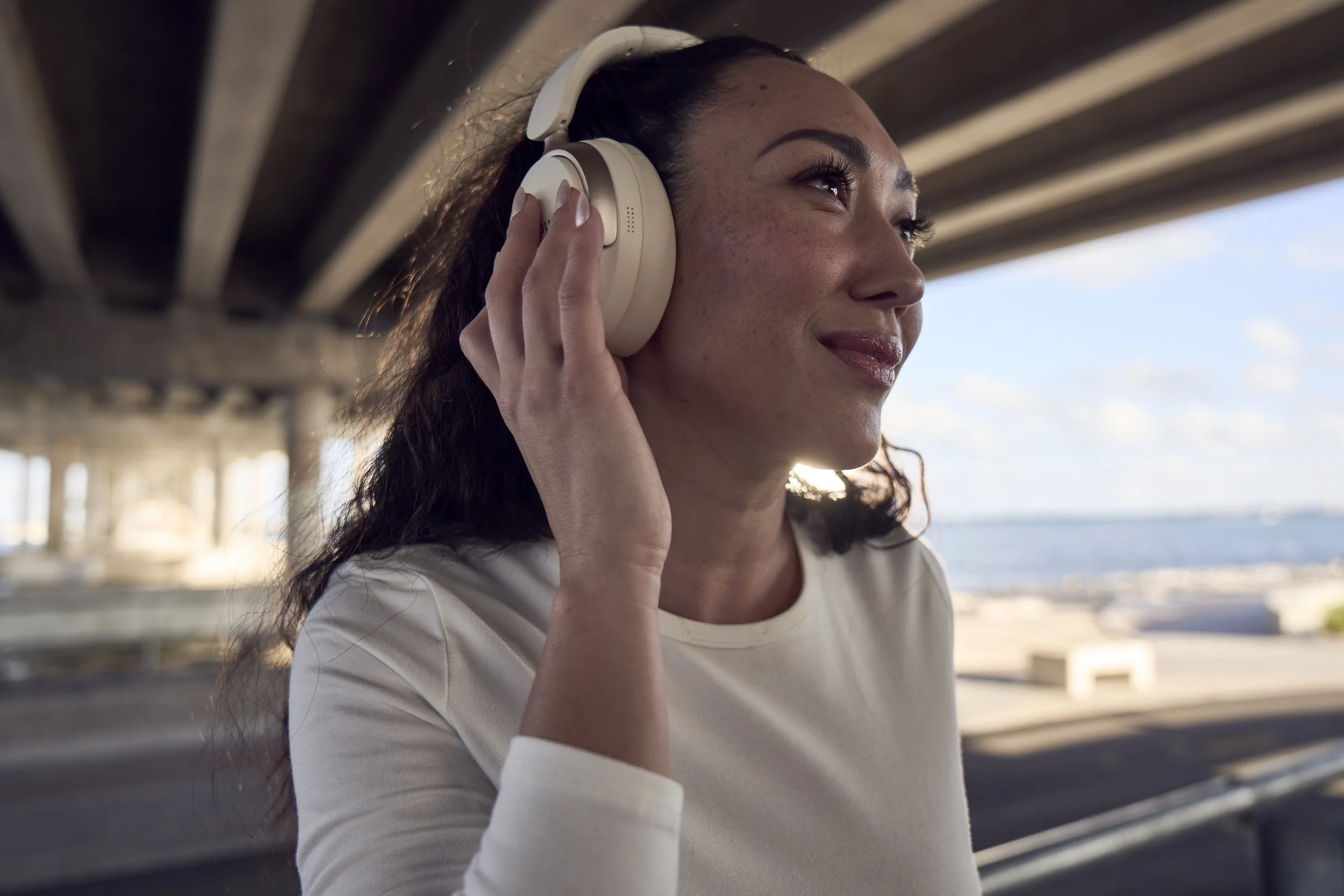 21_NewPort_Bridge_Vibing_0833.jpg