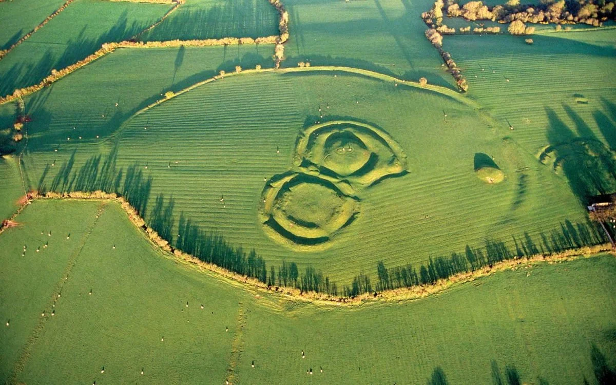 Hill-of-Tara-1200x750.jpg