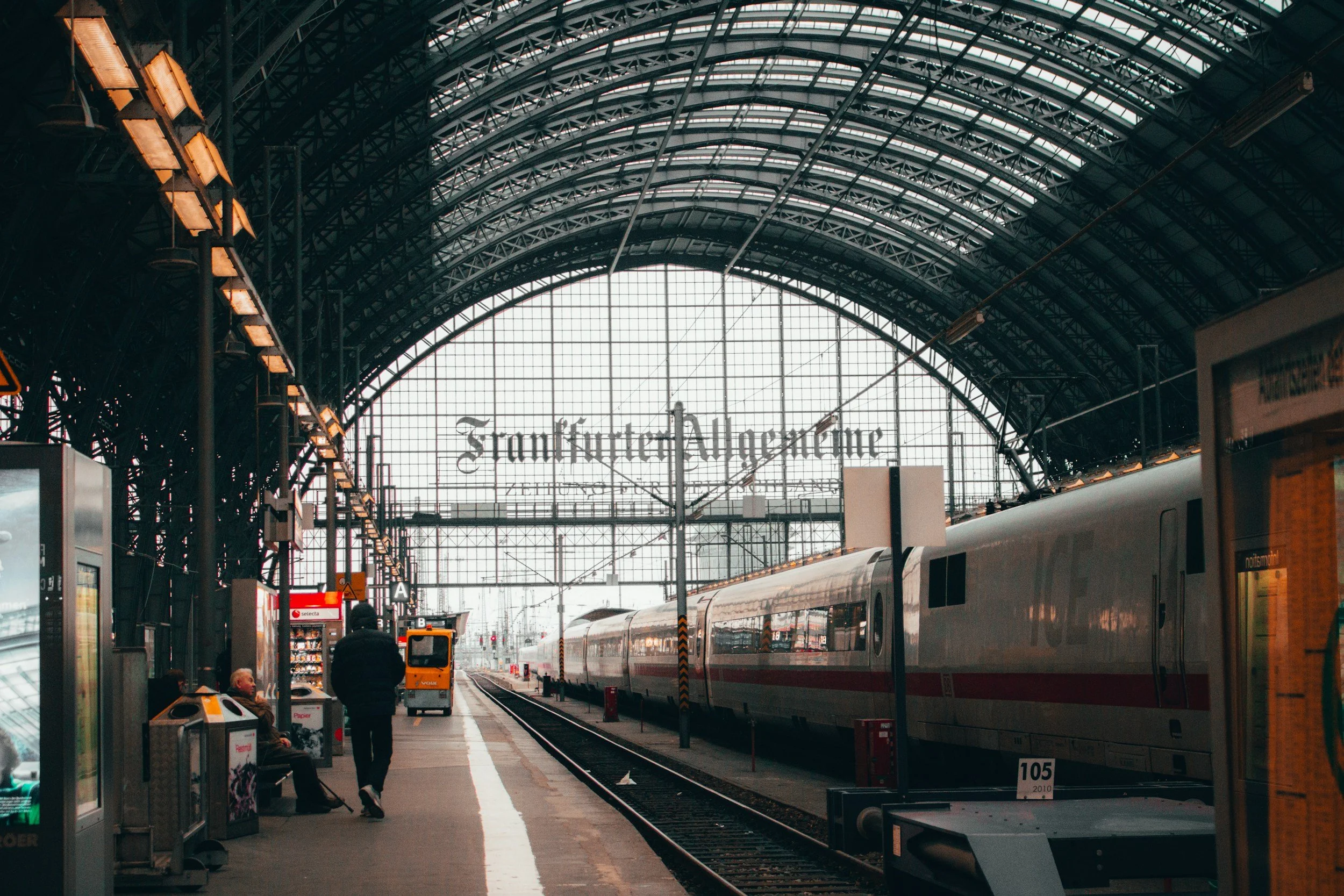 unsplash-image-8JfWUj8twbg.jpg