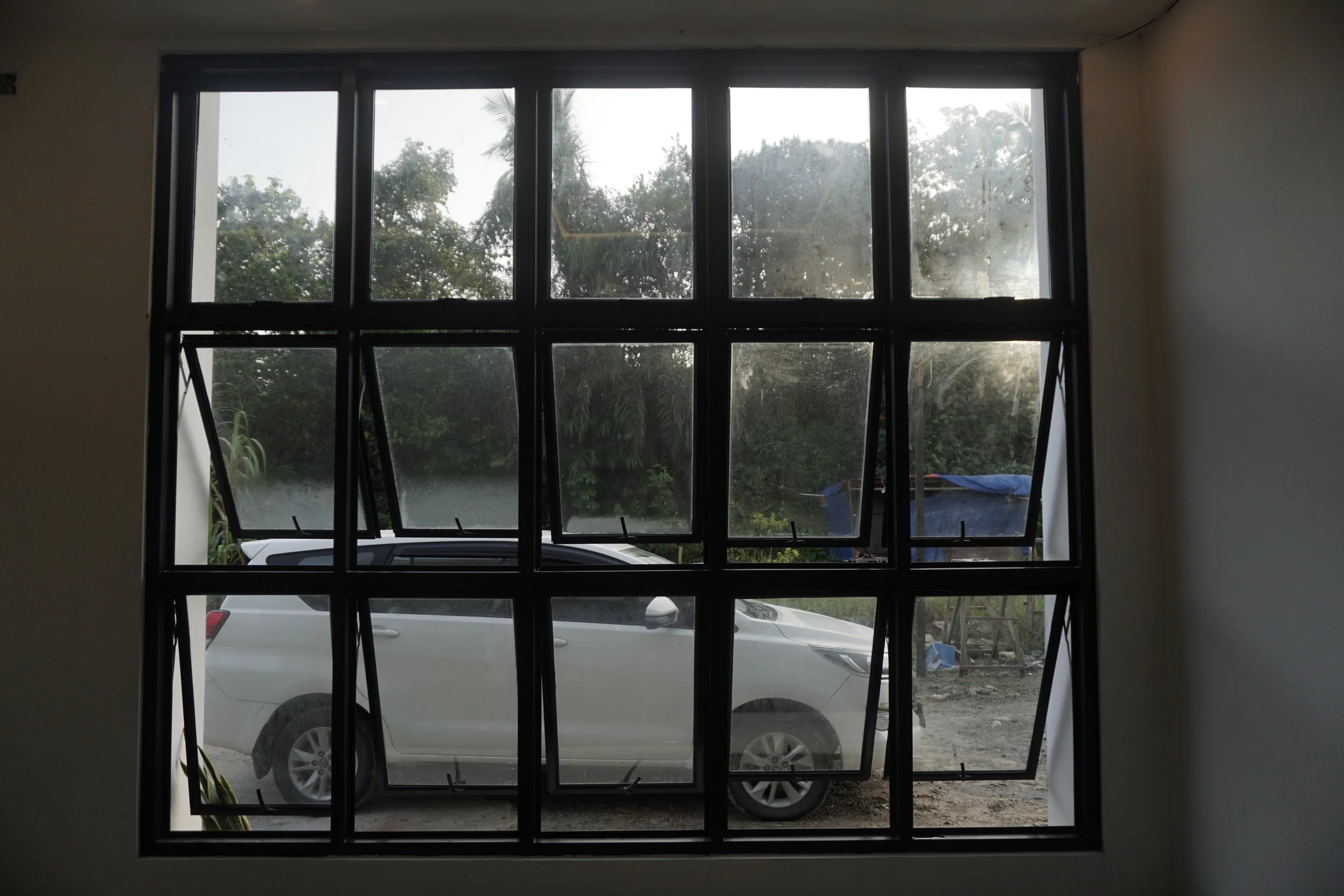 anotherwindow.JPG