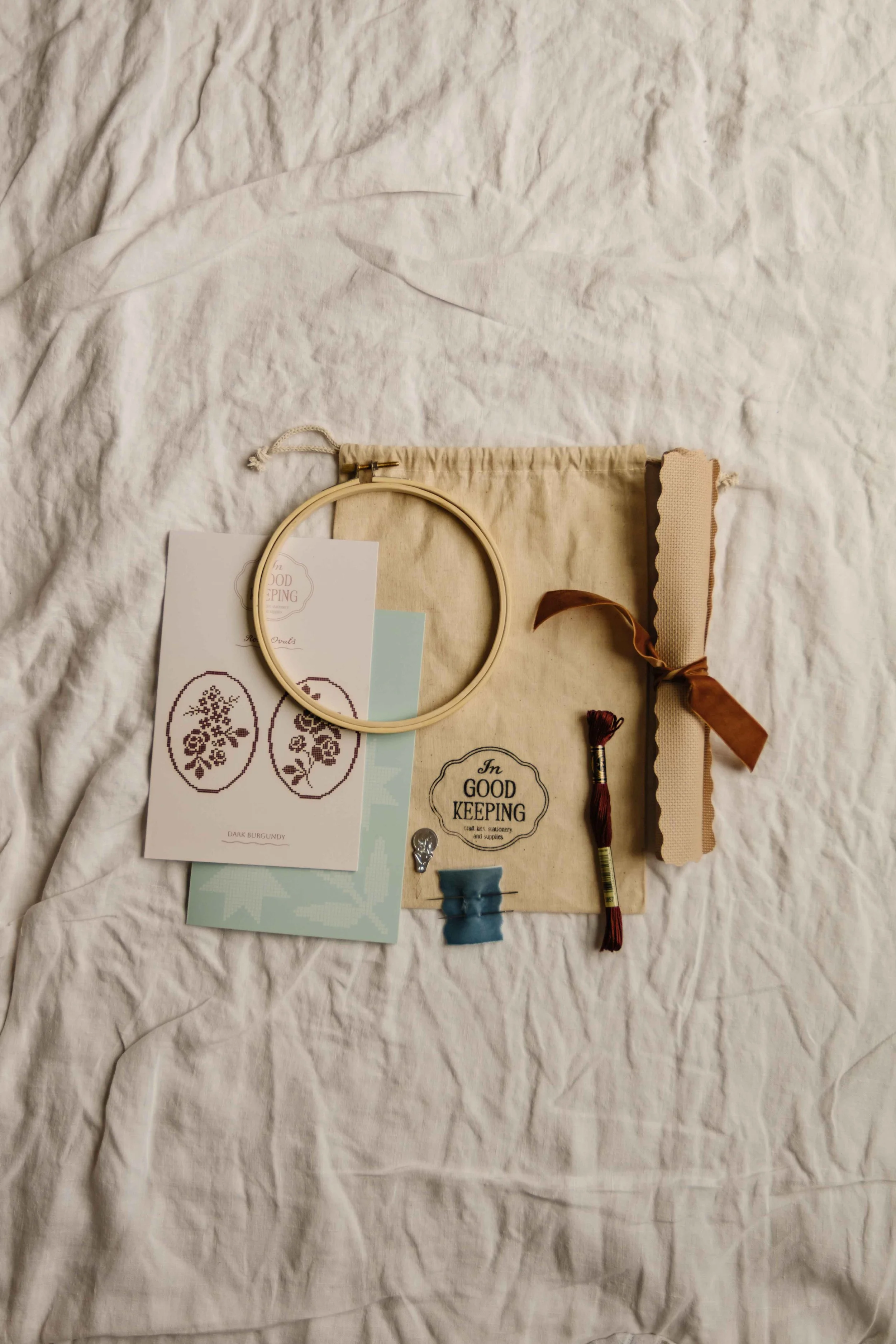 Rosie Ovals Set Cross Stitch Kit
