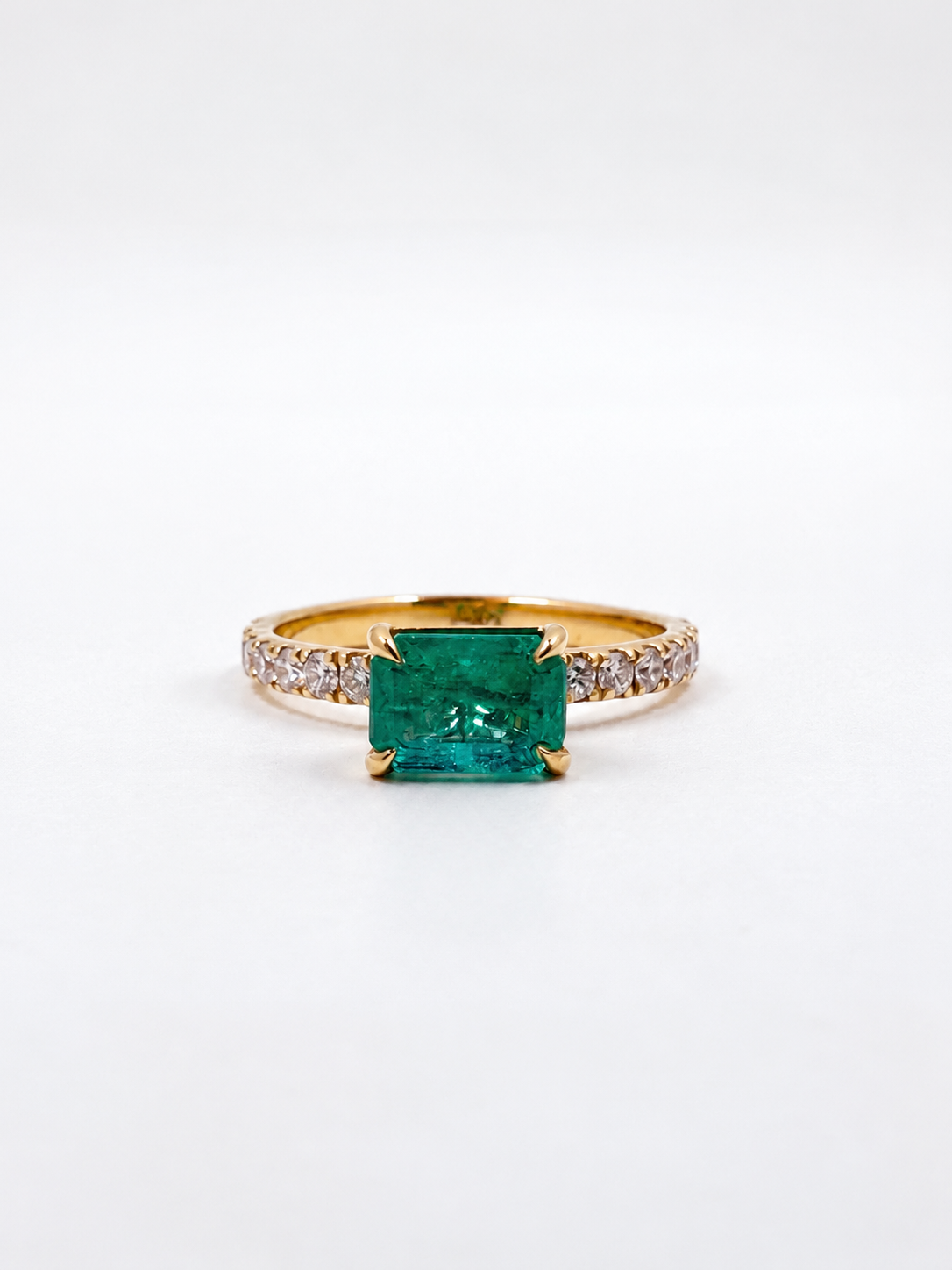 Emerald & Diamond East-West Setting Ring