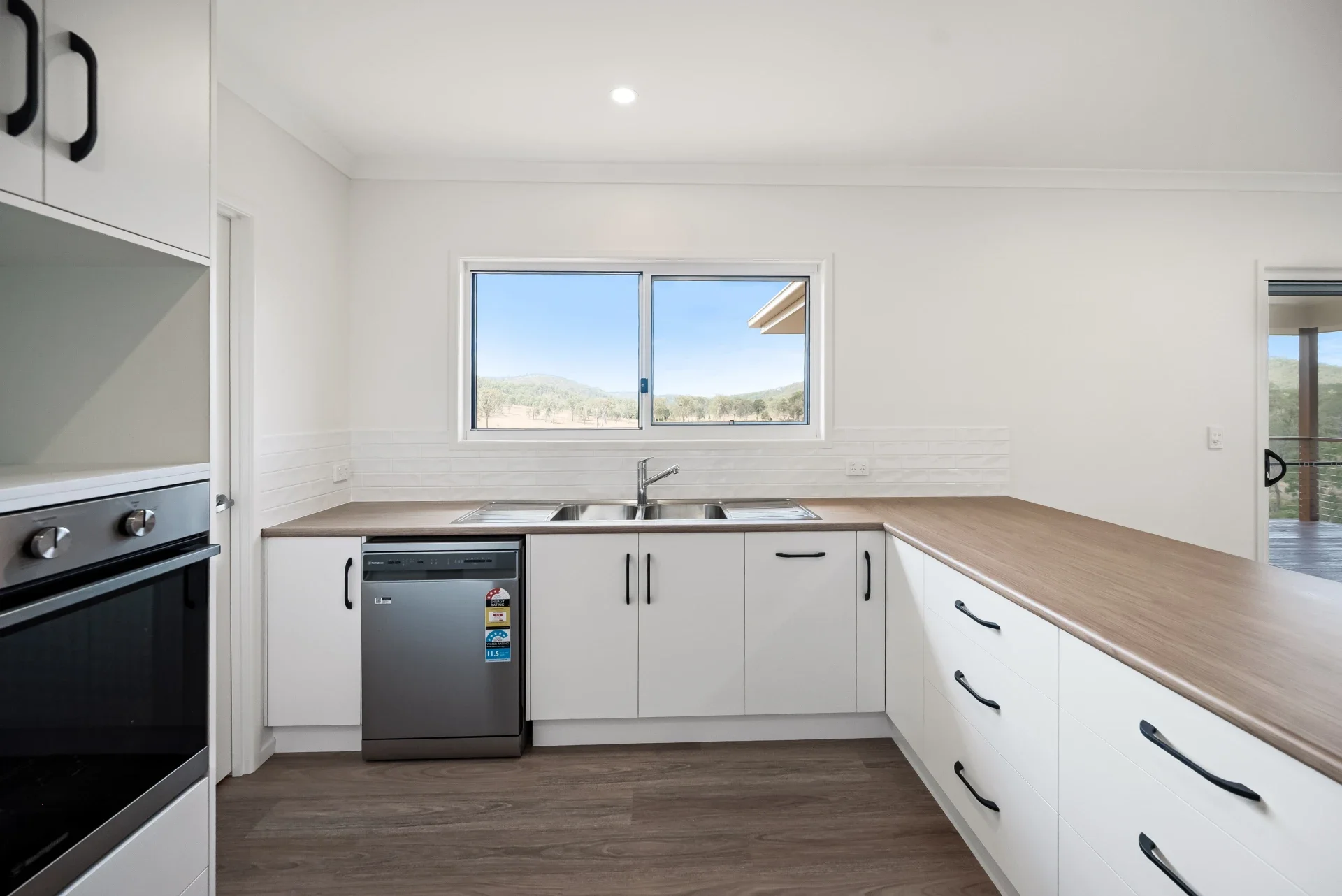 modern-kitchen-1.webp