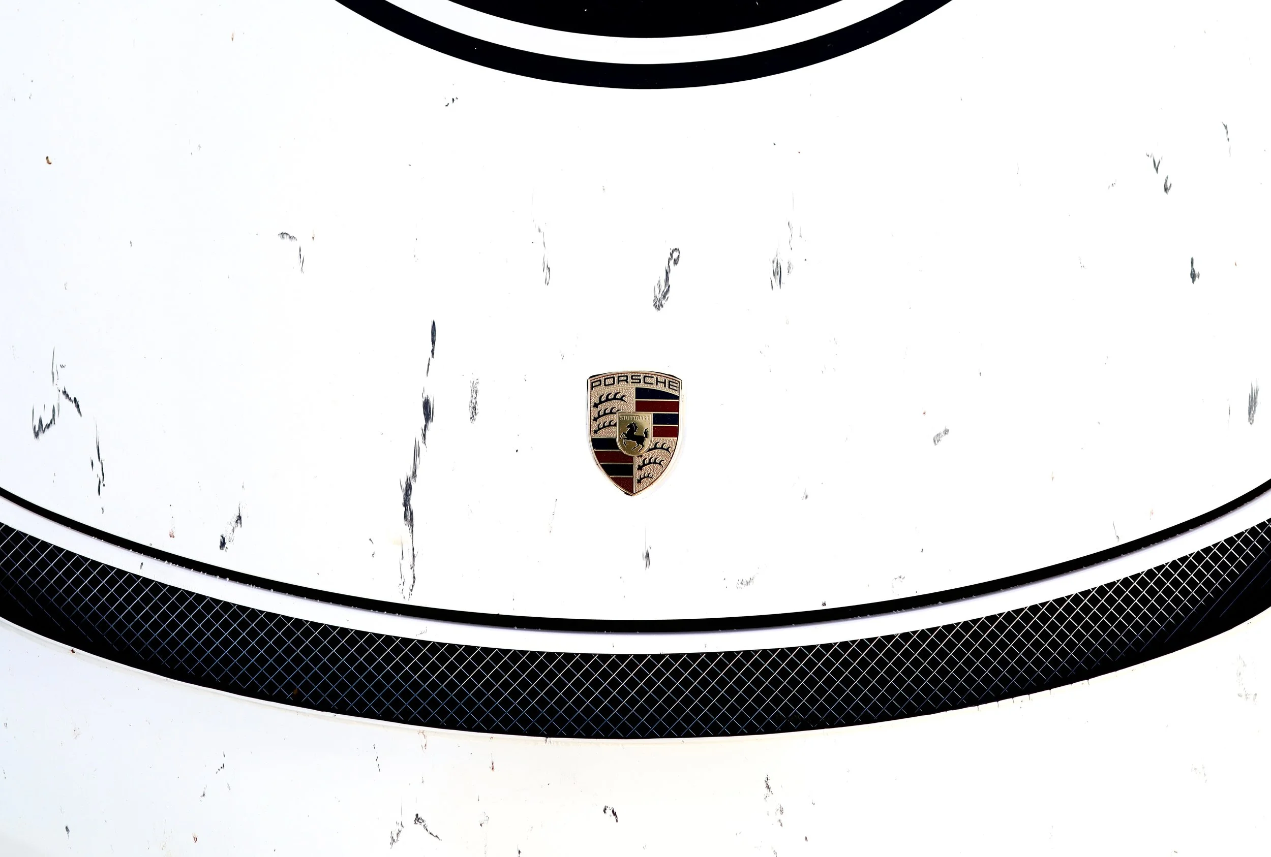 PORSCHELOGOEDIT.jpg