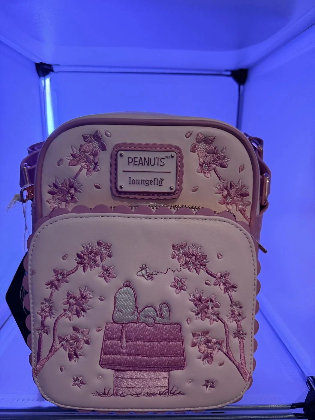 Loungefly-Peanuts-Snoopy-Crossbody.jpg
