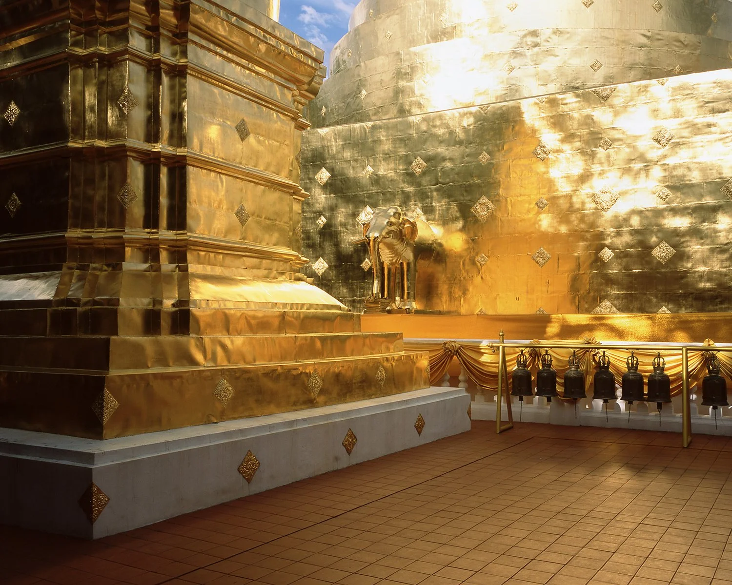 015_Goldentemple2.jpg