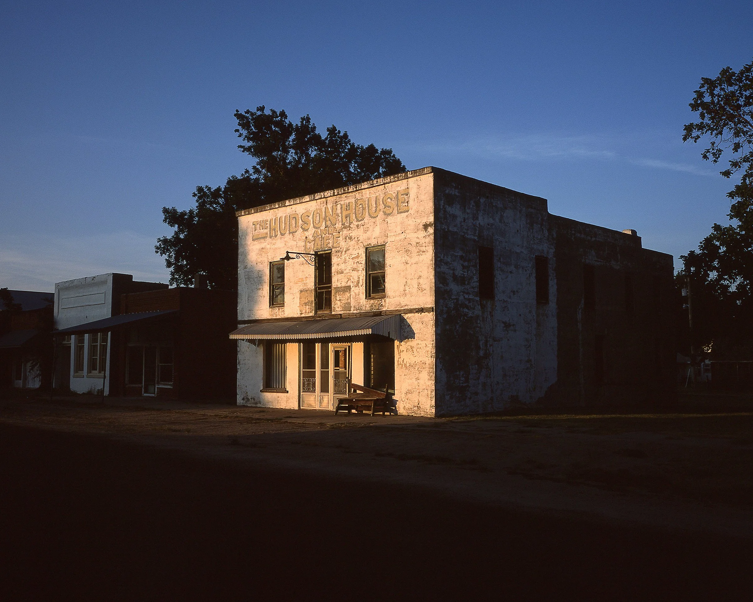 040_Roadtriplg_009.jpg