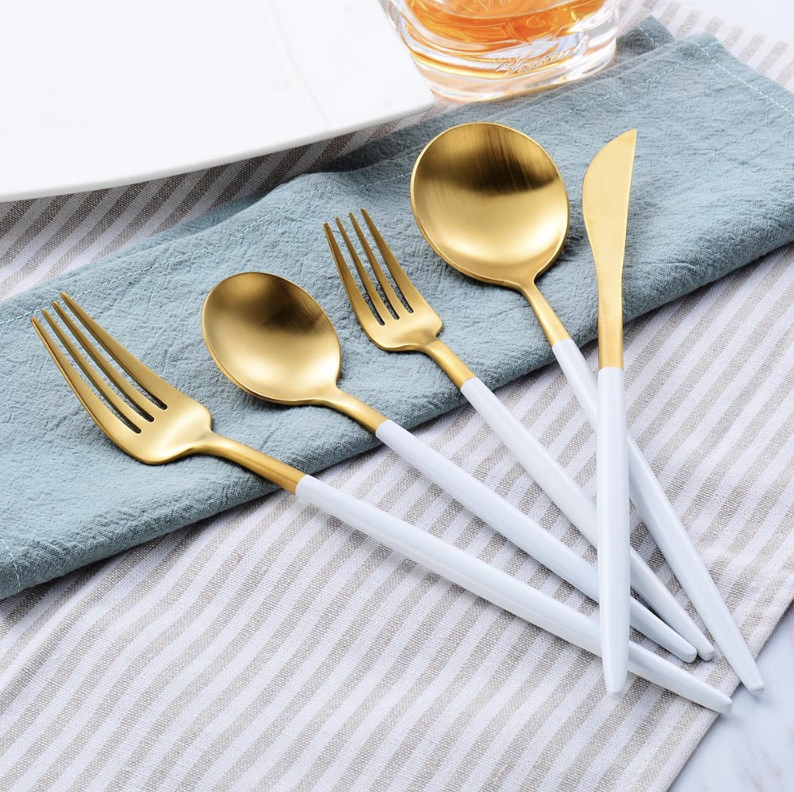 Hampton Two-tone Dinner Knife, Gold Satin White Satin Handle