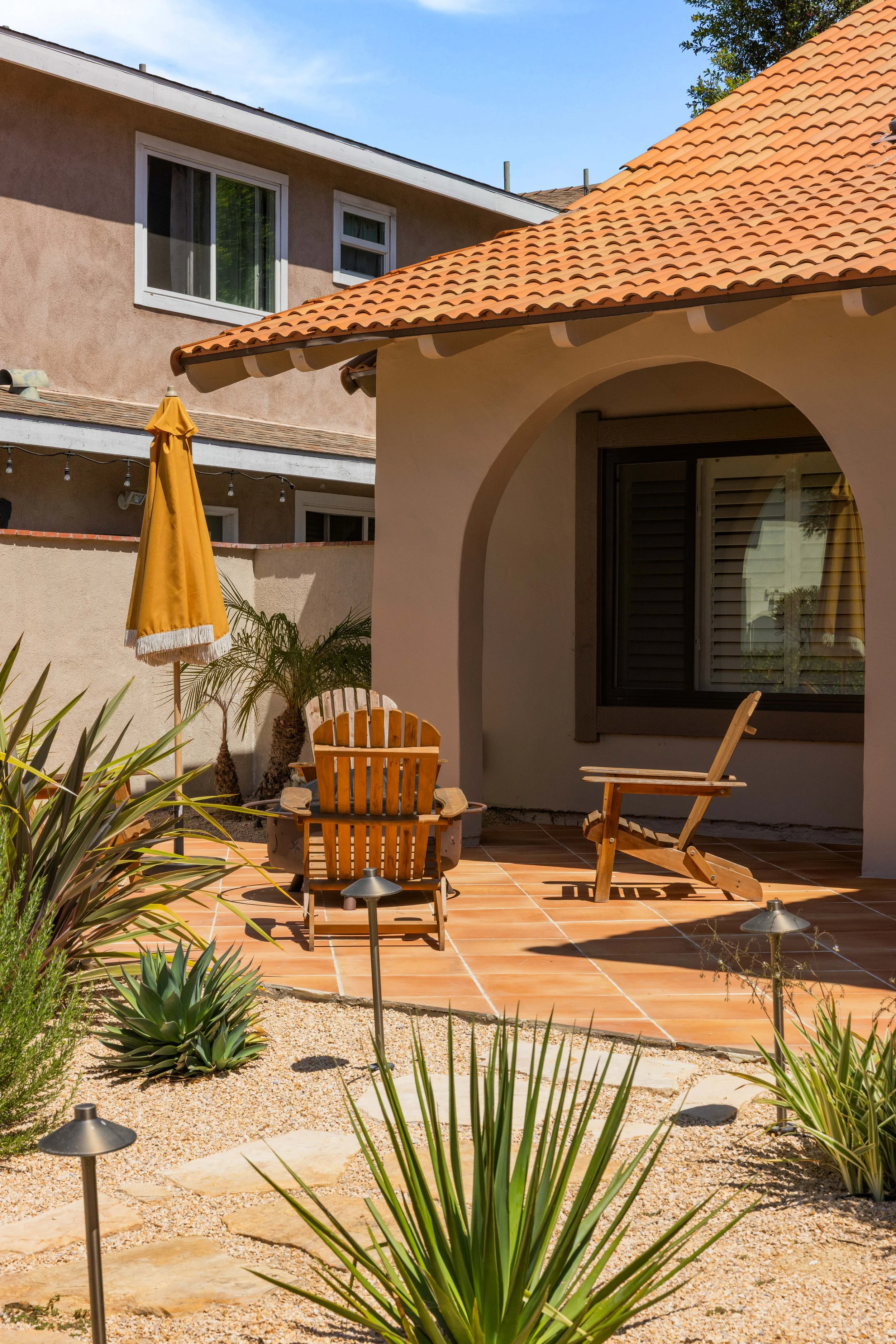 1096Tulare,CostaMesa(29of40).JPG