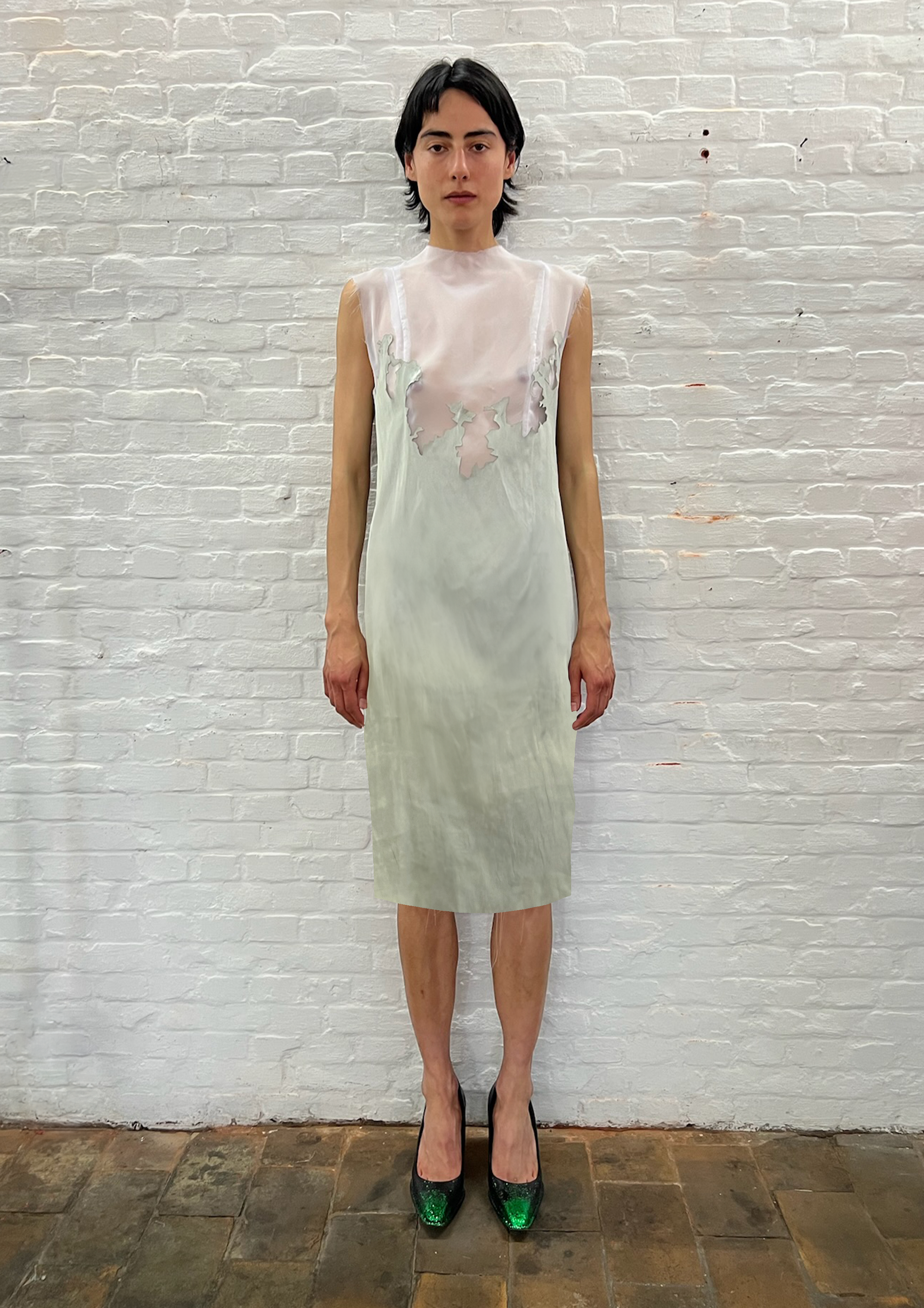 Longer dress (cutout) Green.PNG