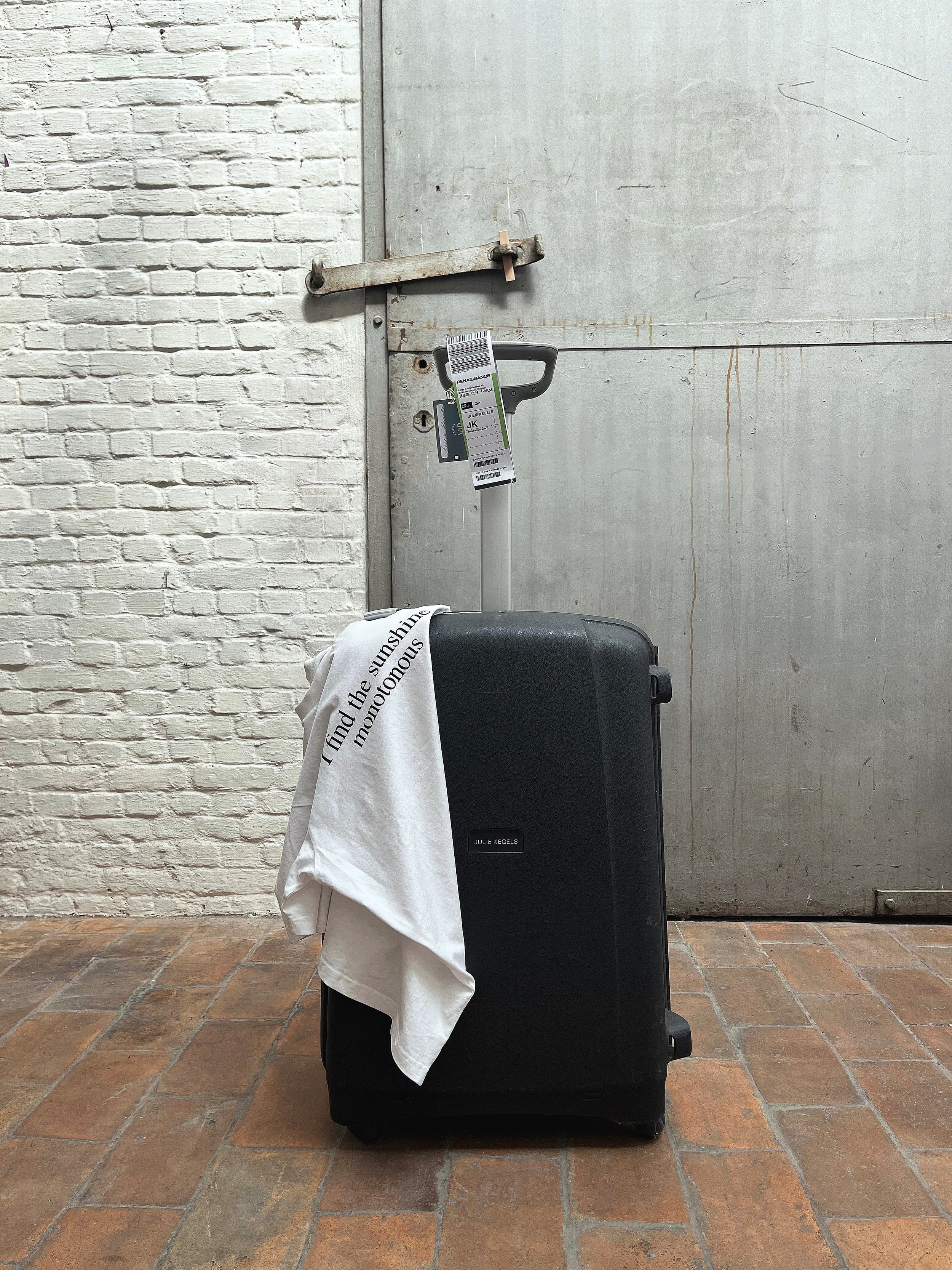 Suitcase3.JPG