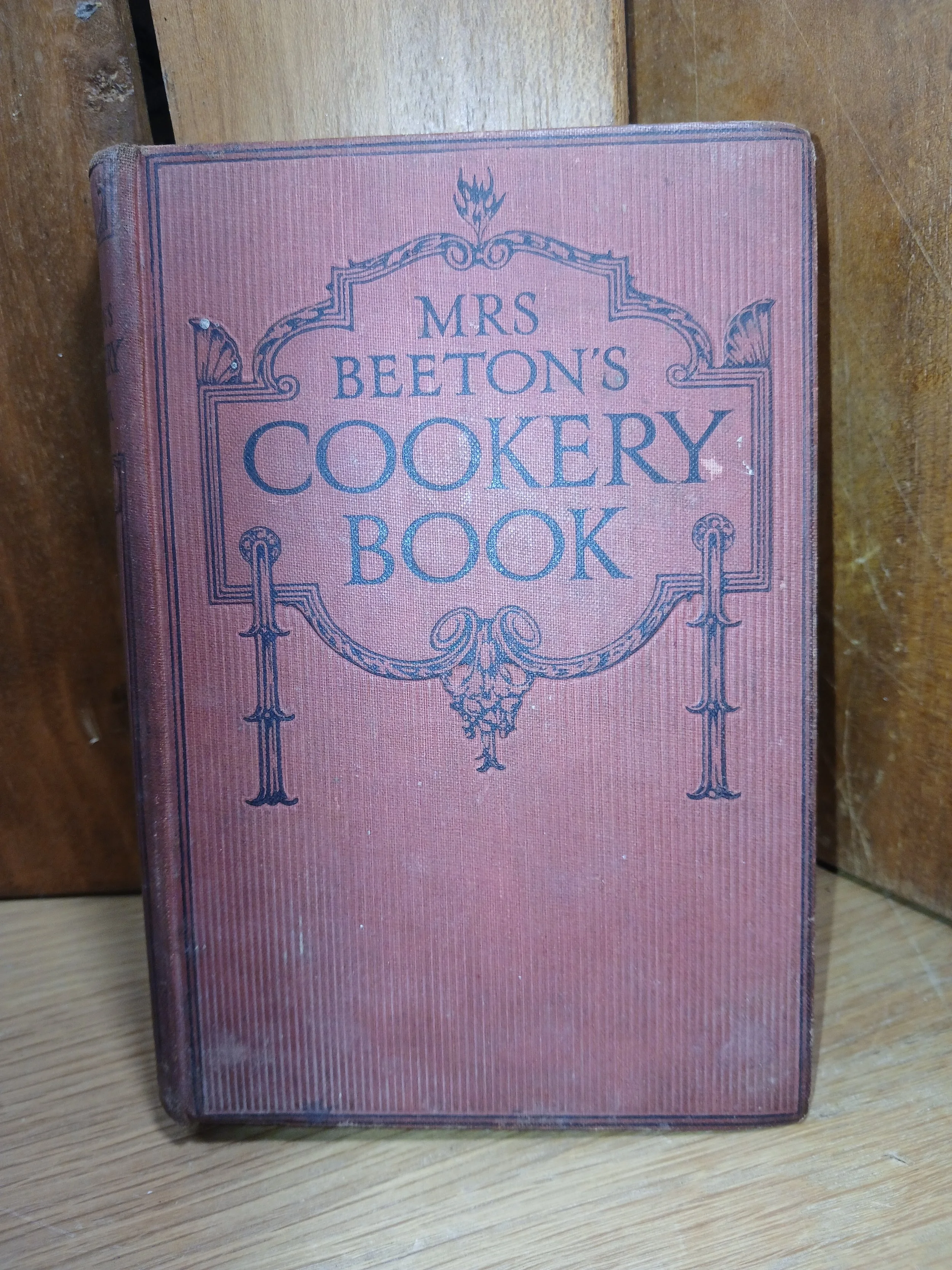 Mrs Beeton’s Cookery Book 1923 with Colour Plates and Illustrations