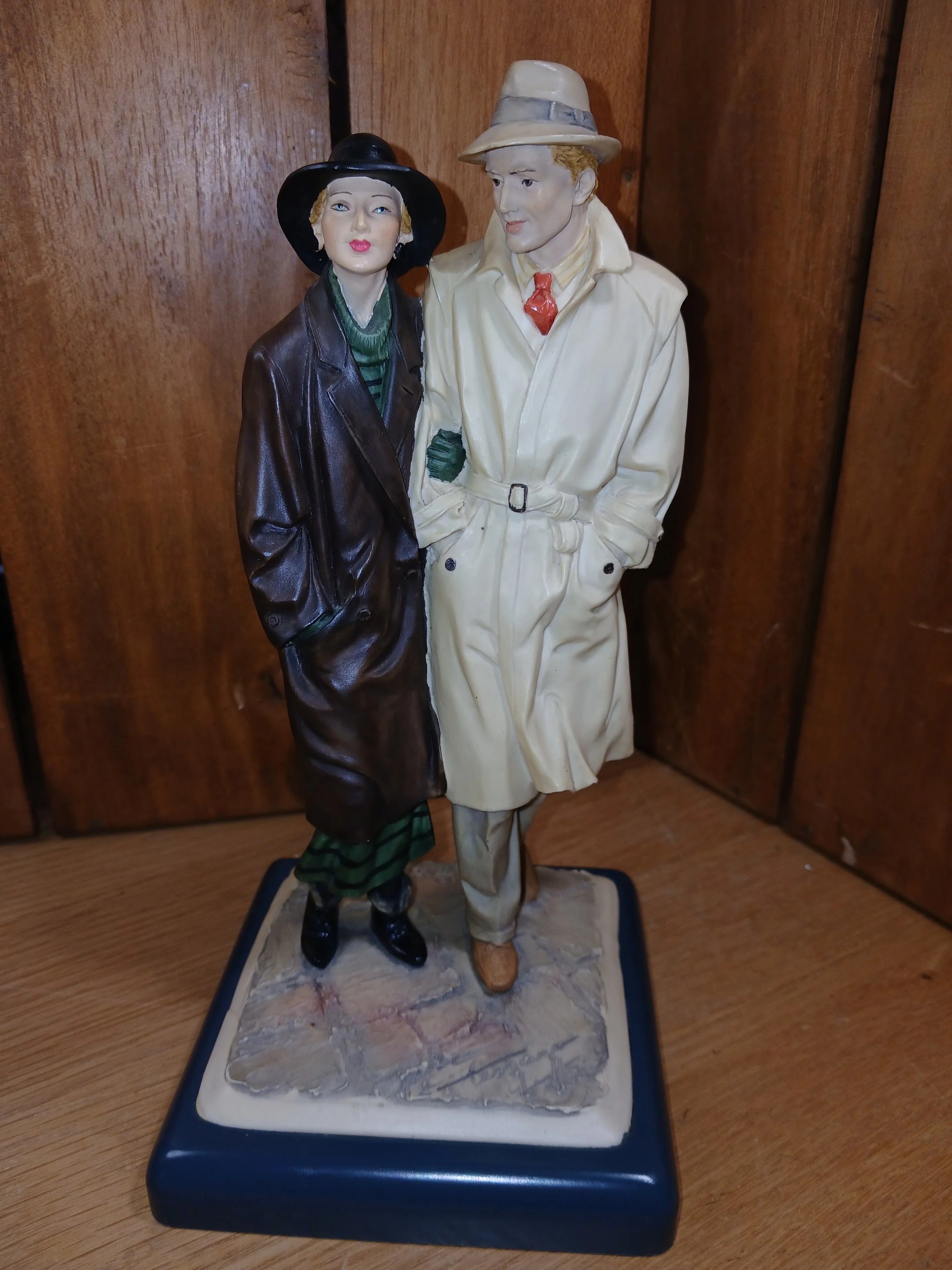Vintage Resin Figurine Of Couple In Raincoats By Vittorio Tessaro Italy