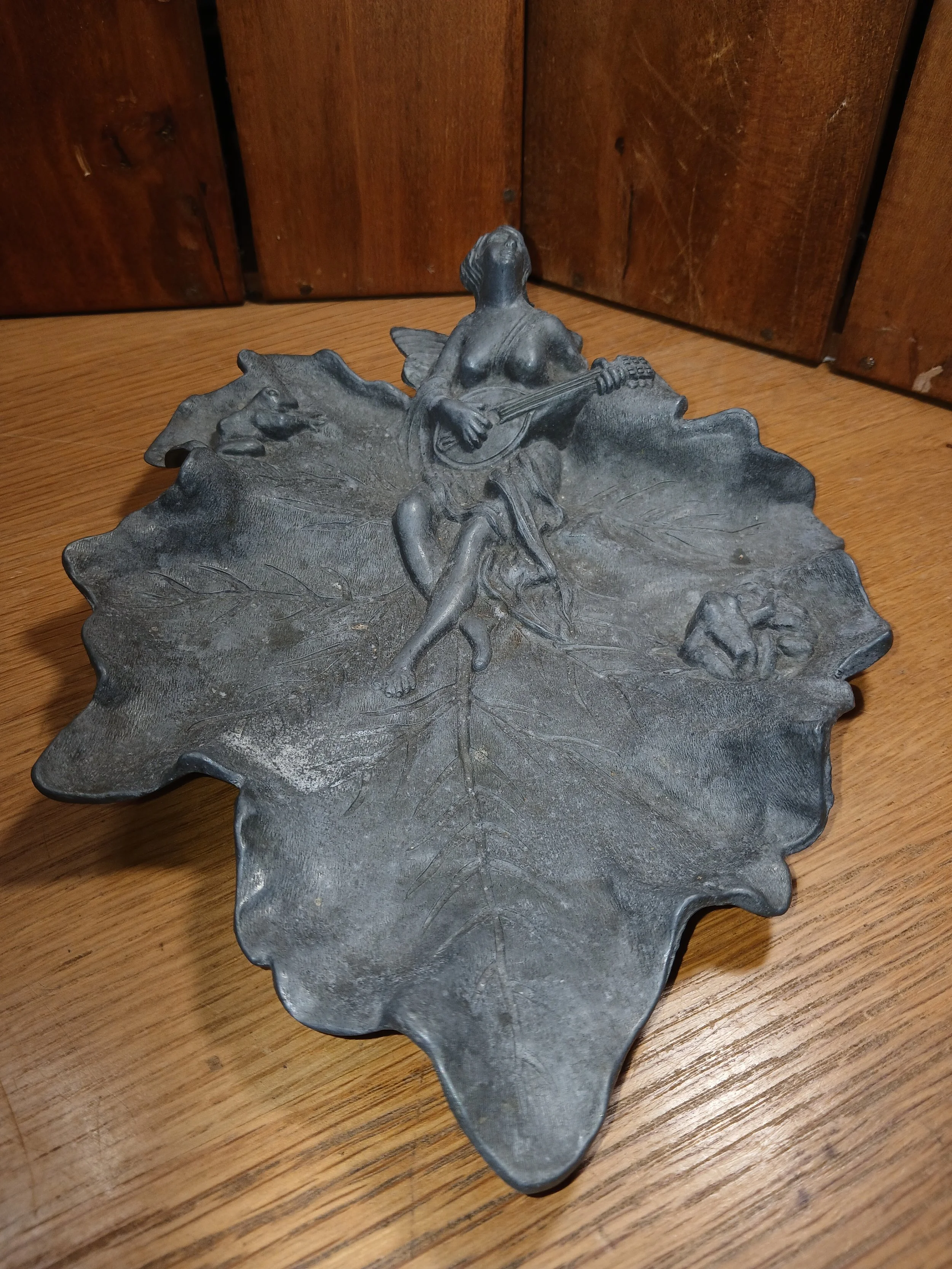 Art Nouveau Pewter Calling Card/Trinket Dish