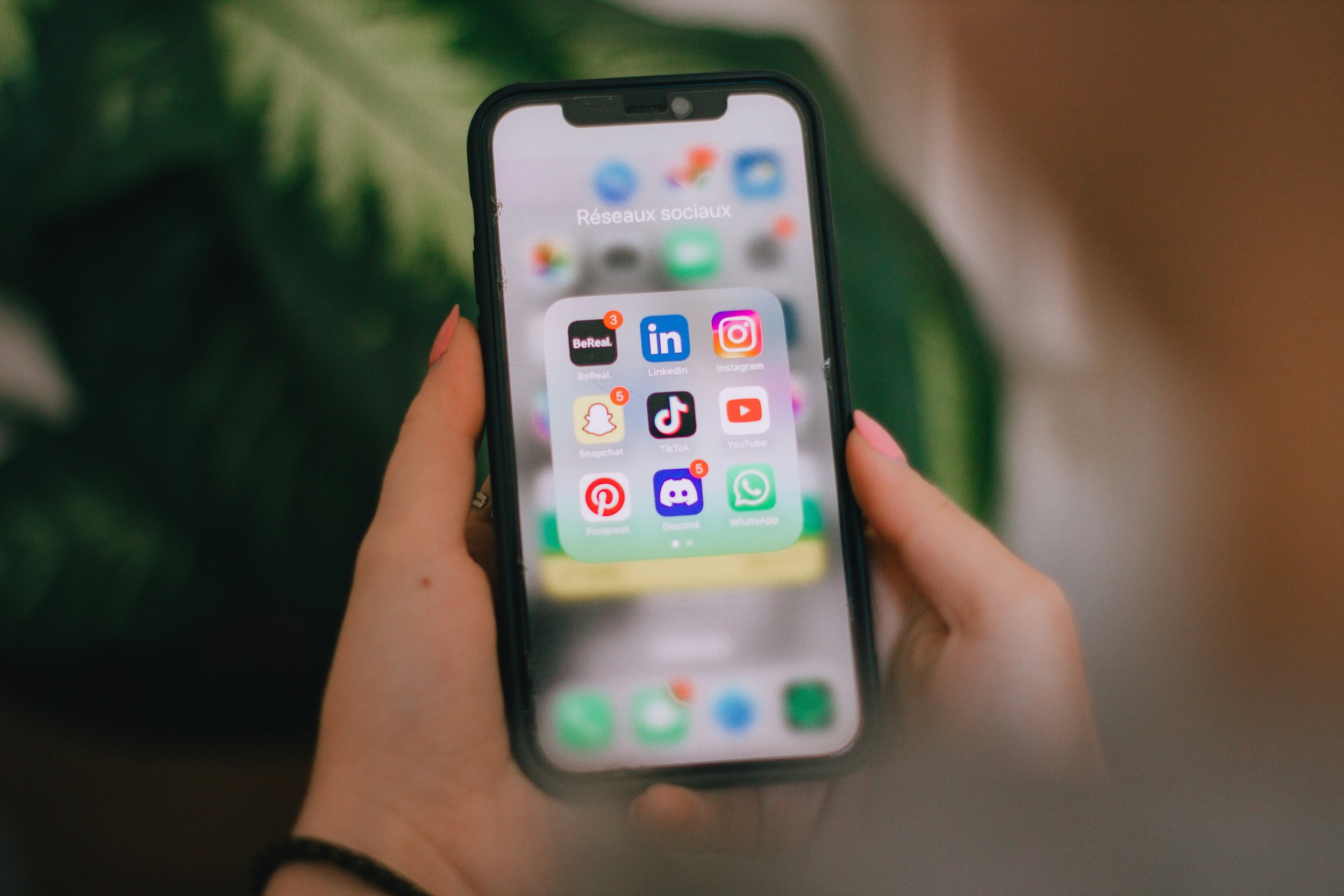 Forget Going Viral - Why Community Beats Reach on Social Media in 2026