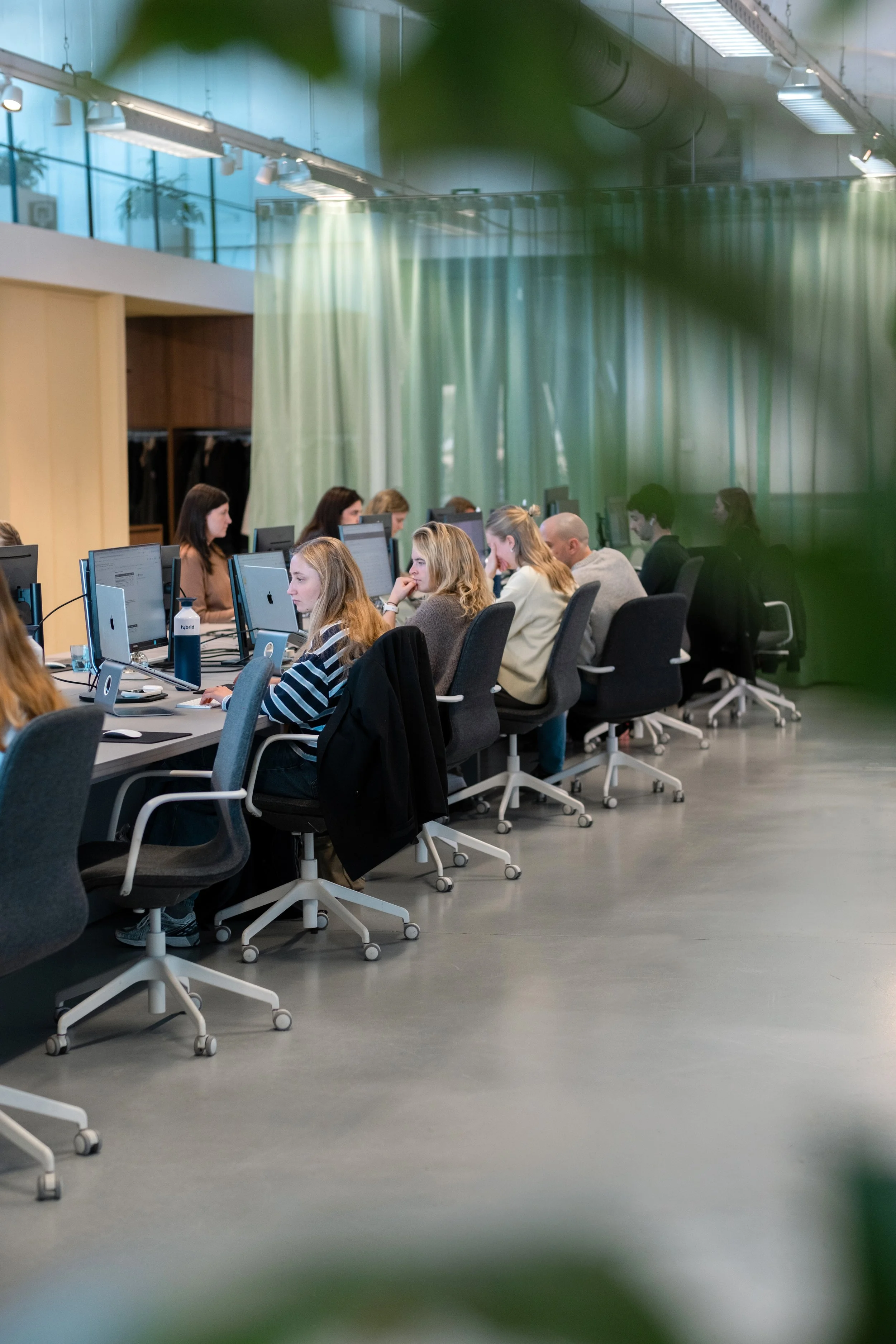 Hybrid 20260422  © Axelle Verhoustraeten-084-lowres.jpg