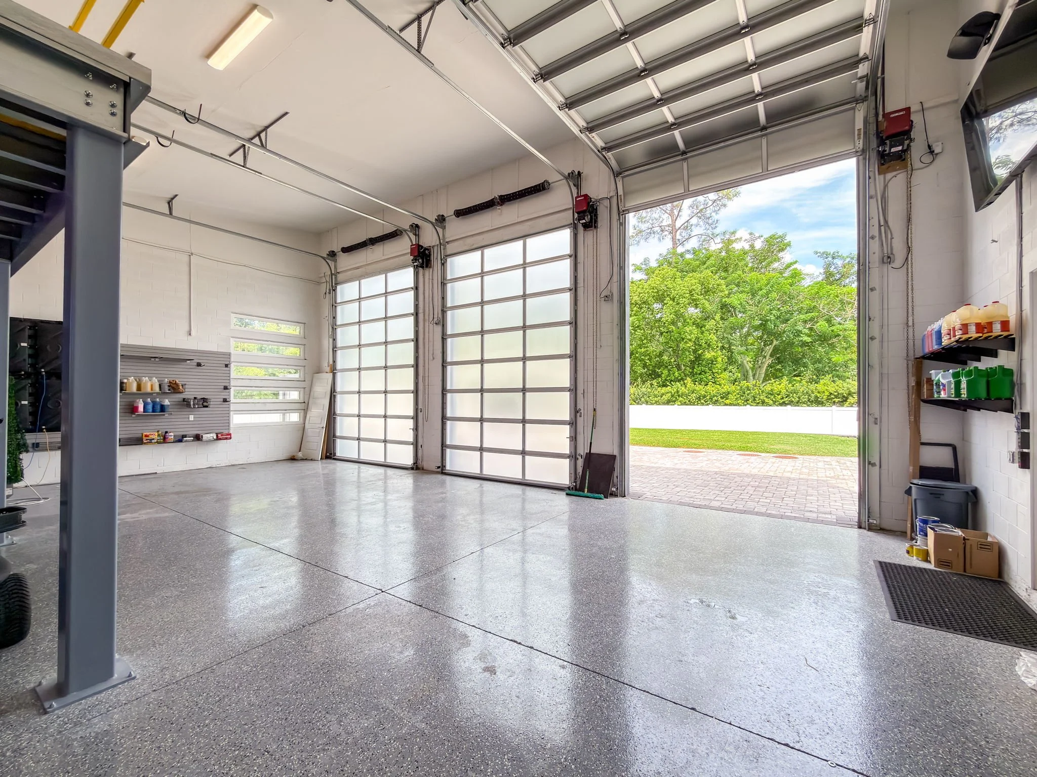 123-web-or-mls-8922 University Blvd-Orlando, FL 32817 - 02.jpg