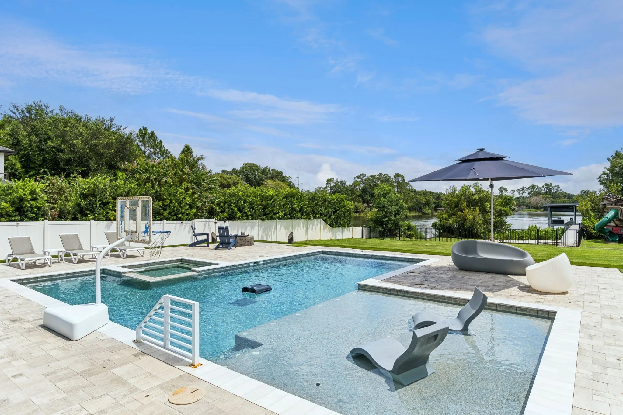 45-web-or-mls-8922_University_Blvd_Orlando_FL_32817_DSC06034.jpg