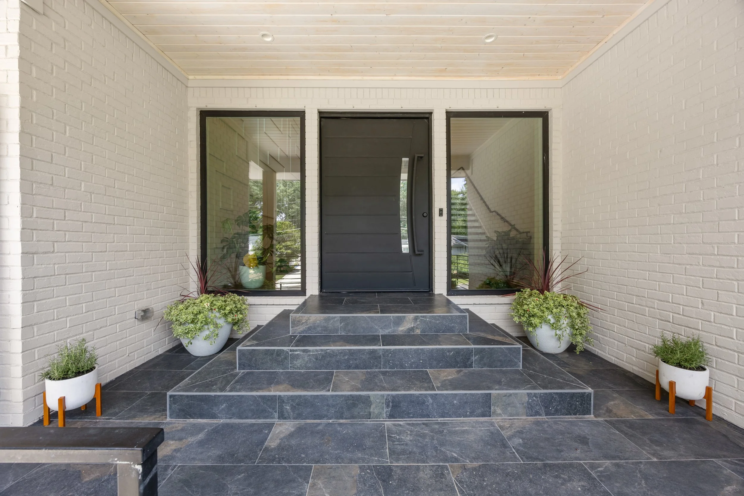 680 Carriage Dr-6.jpg