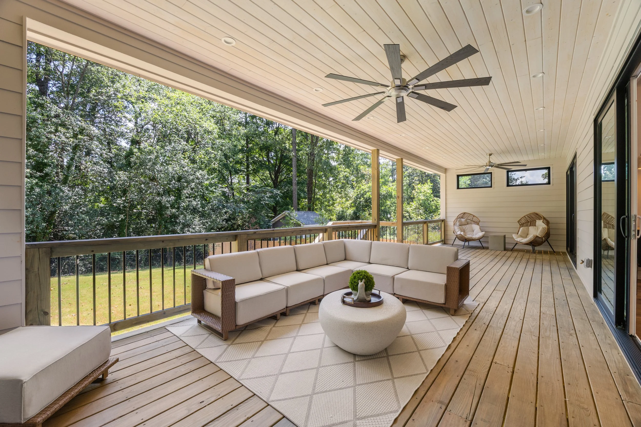 680 Carriage Dr-33.jpg
