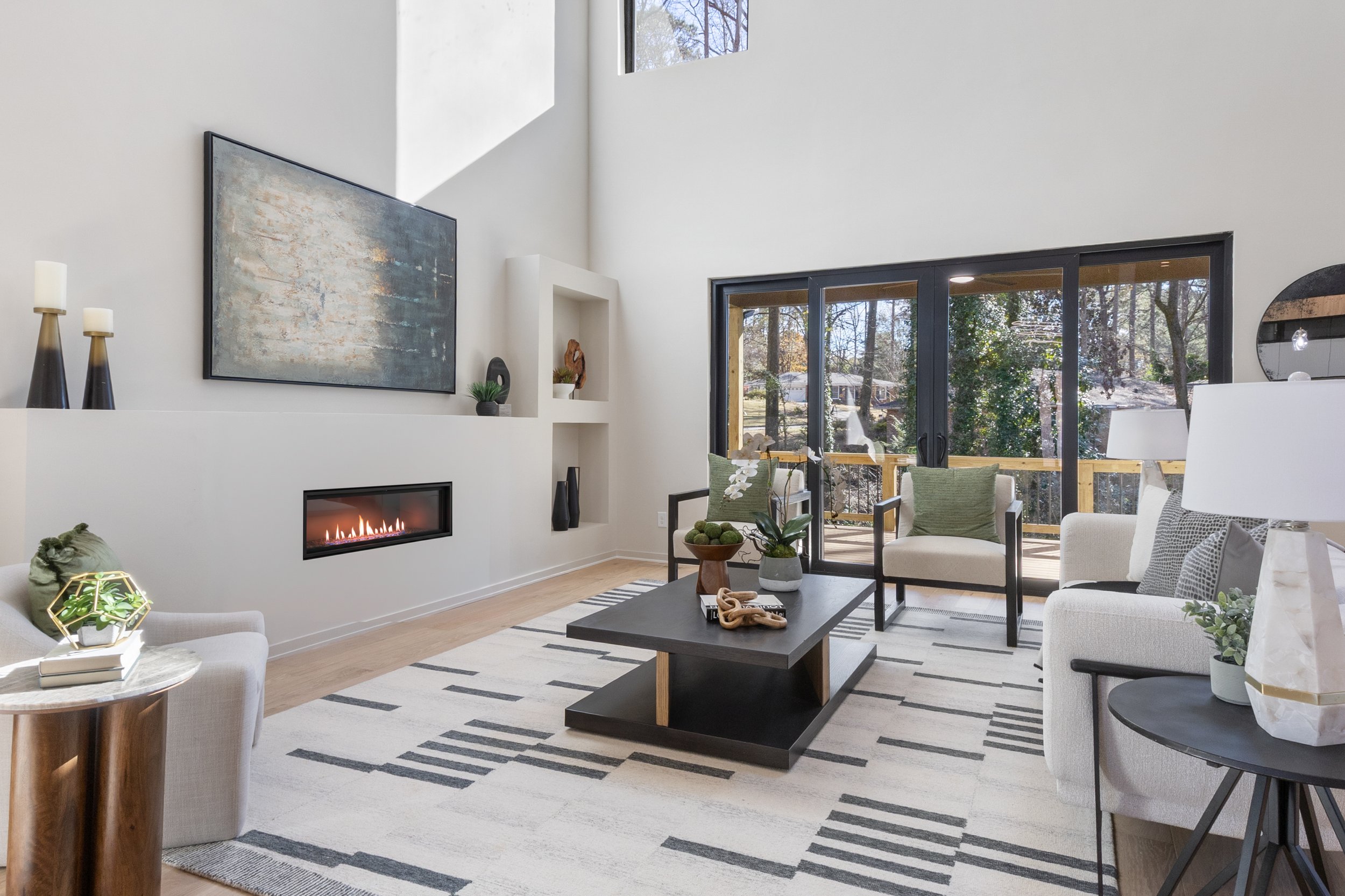 633 Pauley Pl Fireplace-1.jpg