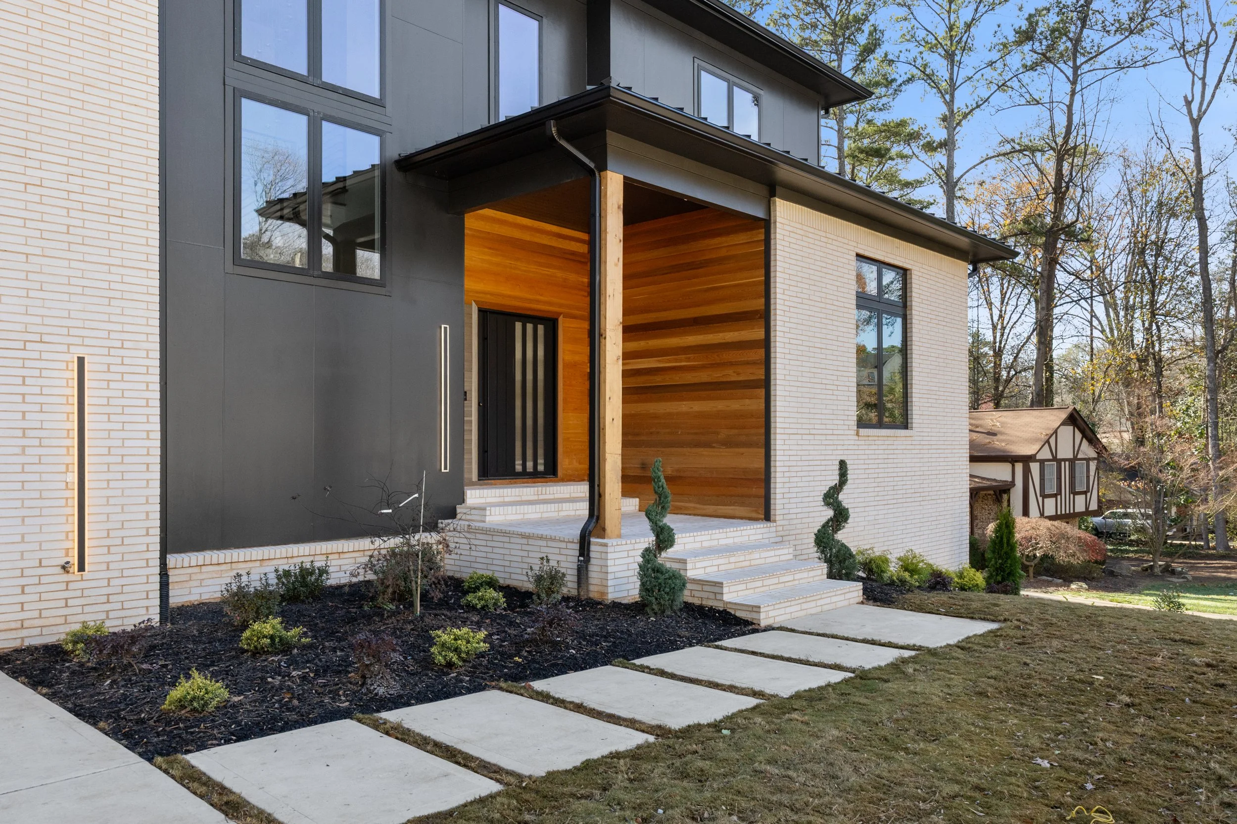 633 Pauley Pl-5.jpg
