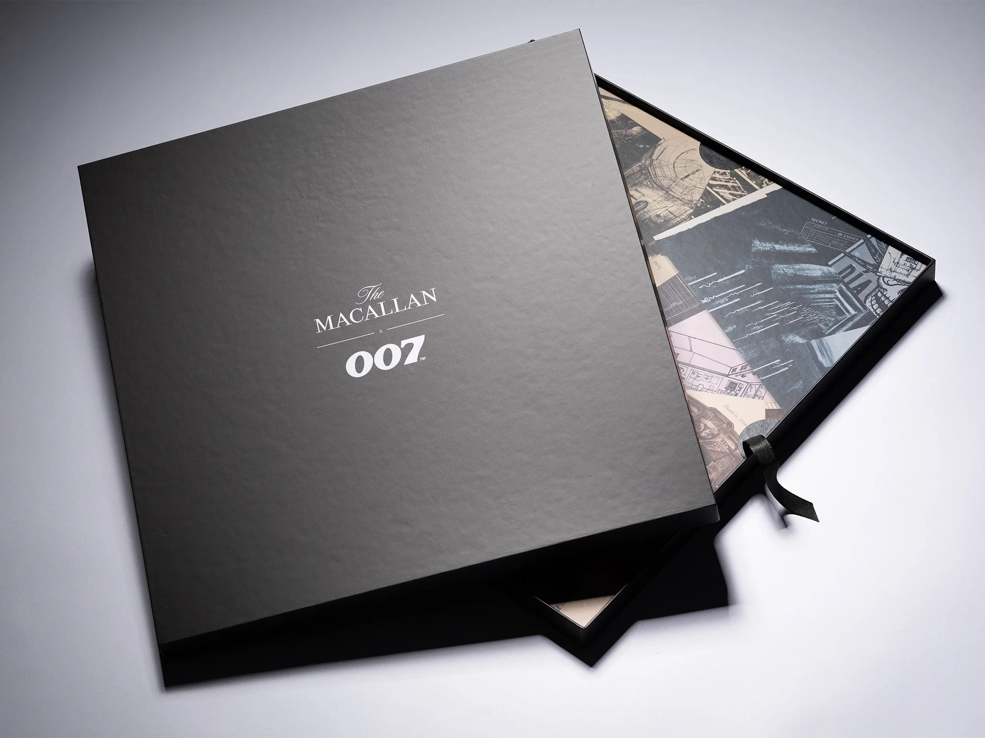 MAC-James-Bond-8.jpg