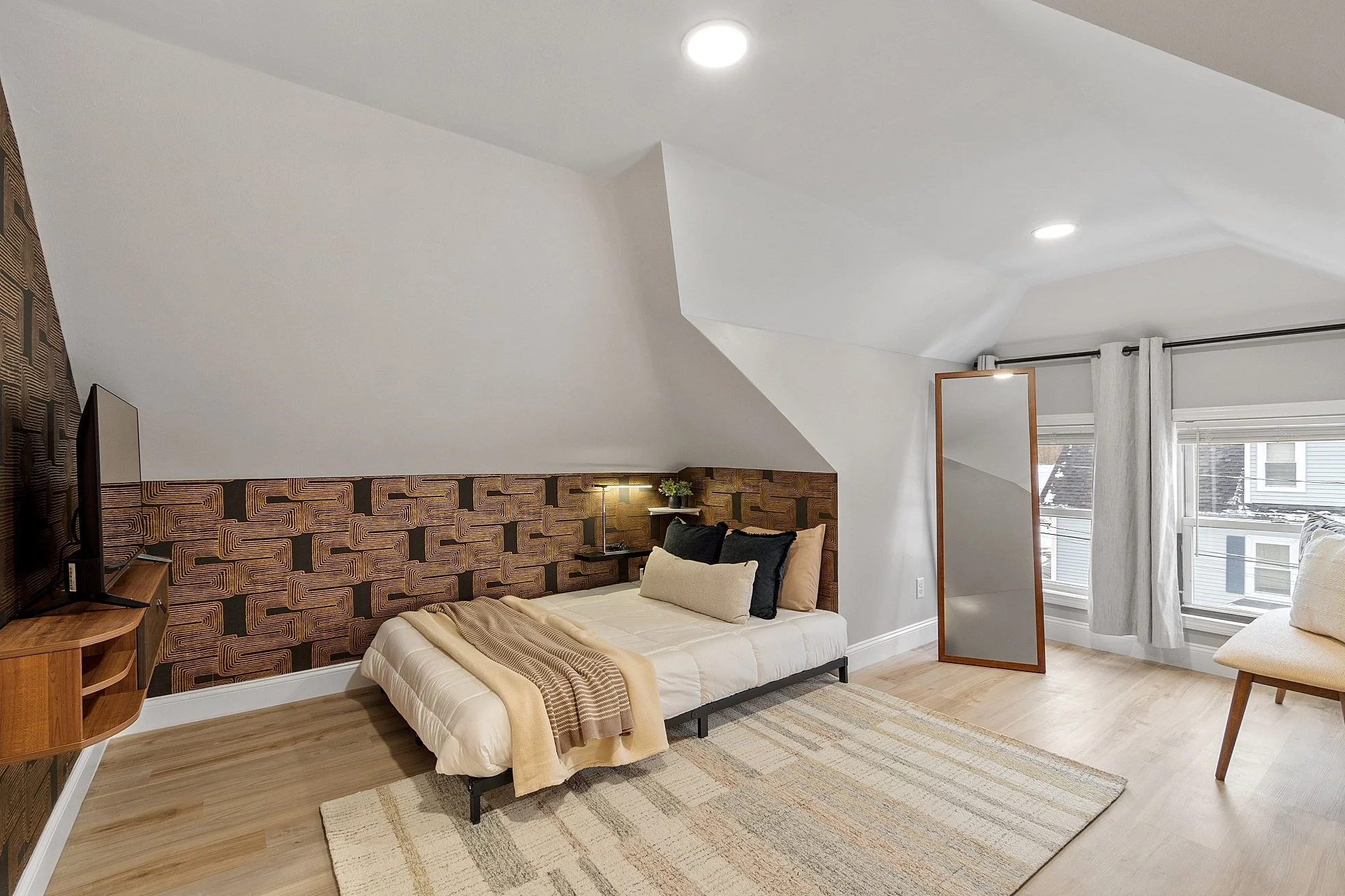 Bedroom 3 (pic 2)_.jpg